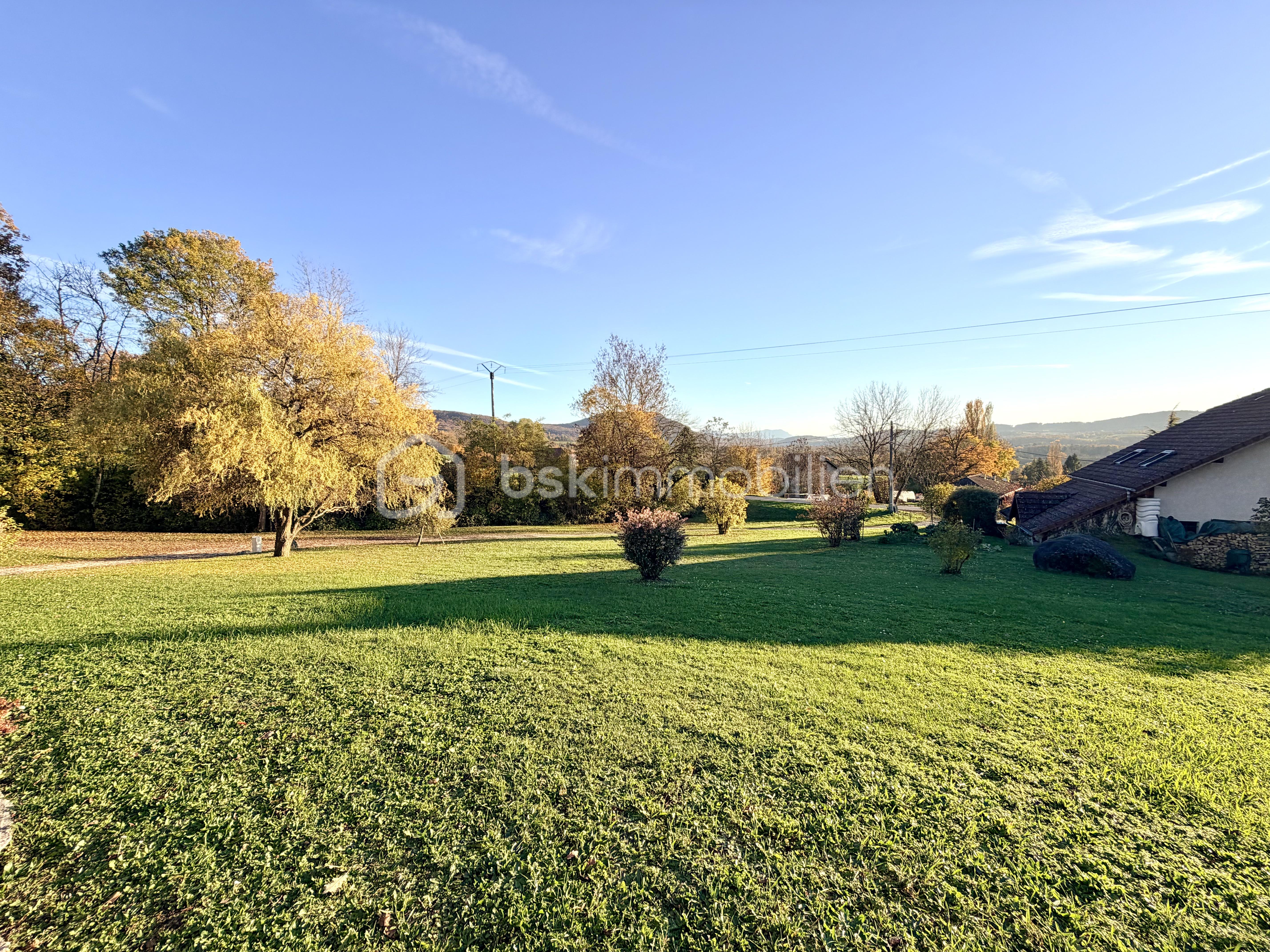 Terrain de 1 693 m²