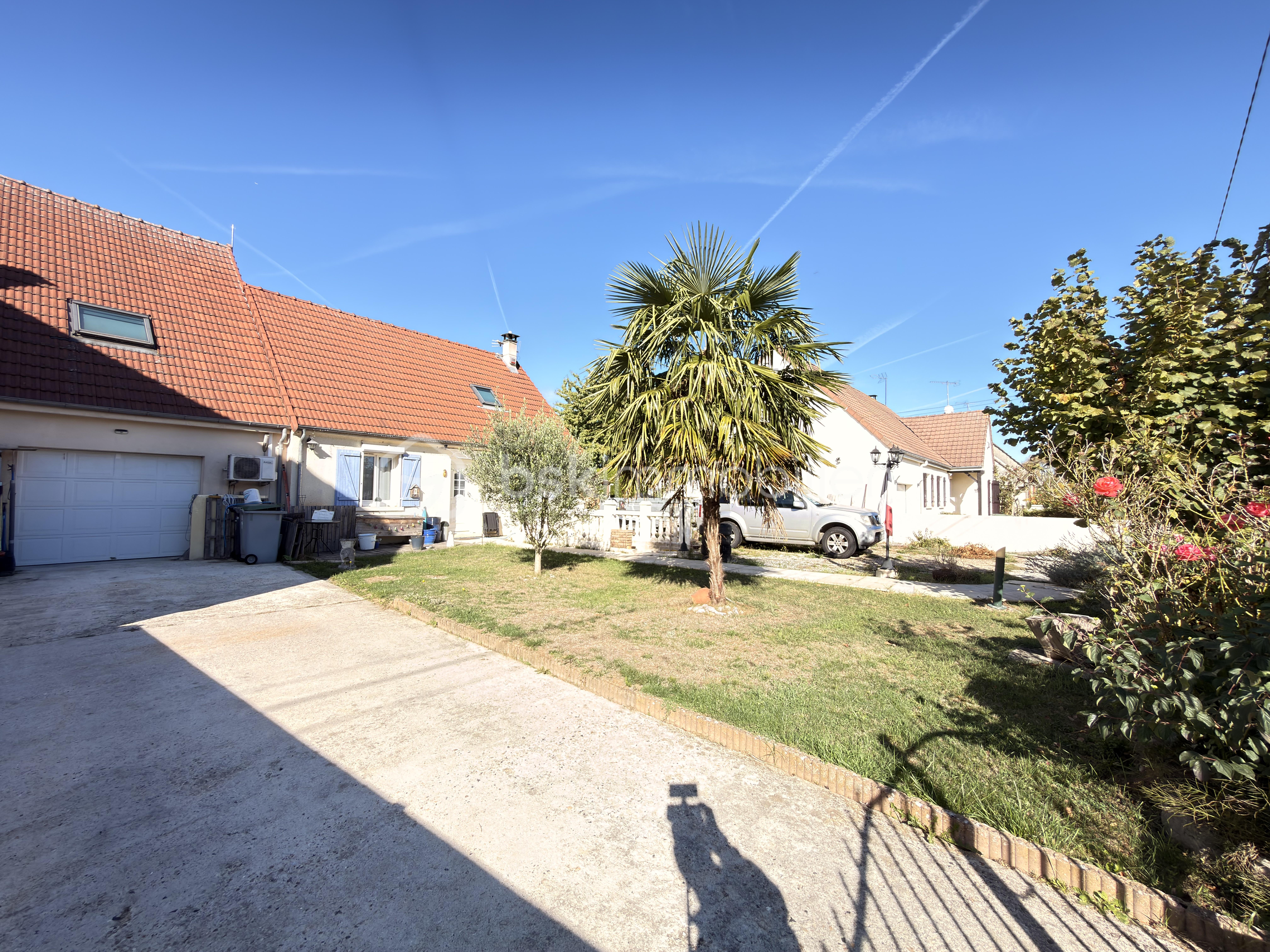 Maison 6 pièces 135 m² · à Nanteuil-le-Haudouin · 135 m² · 349 000 €