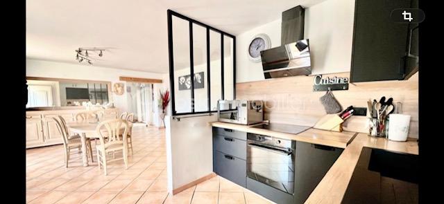 Cuisine ouverte madou.jpg
