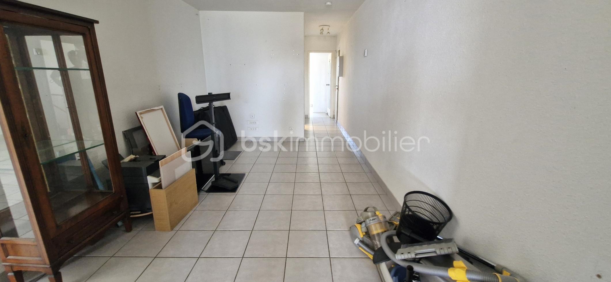 Appartement de 90 m² - HALL2.jpg