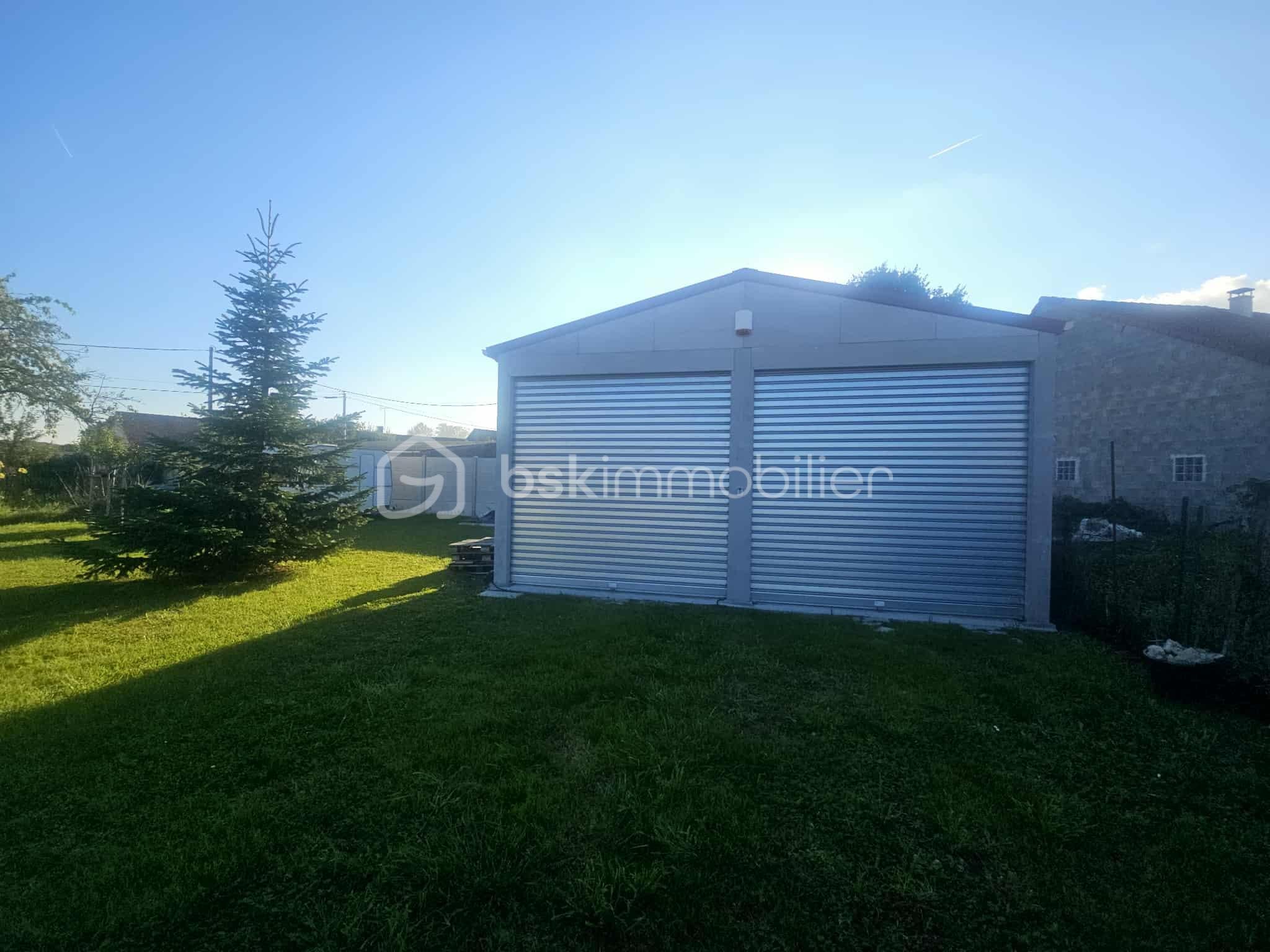 Terrain de 472 m² - e6da6243-d62a-4117-8b4d-18d9daf7c231.jpg