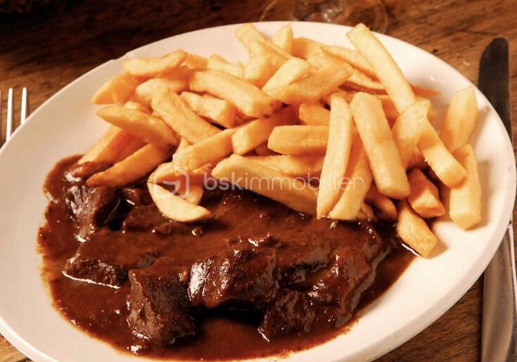 Fonds de commerce - a tabl carbonnade flamande.jpg