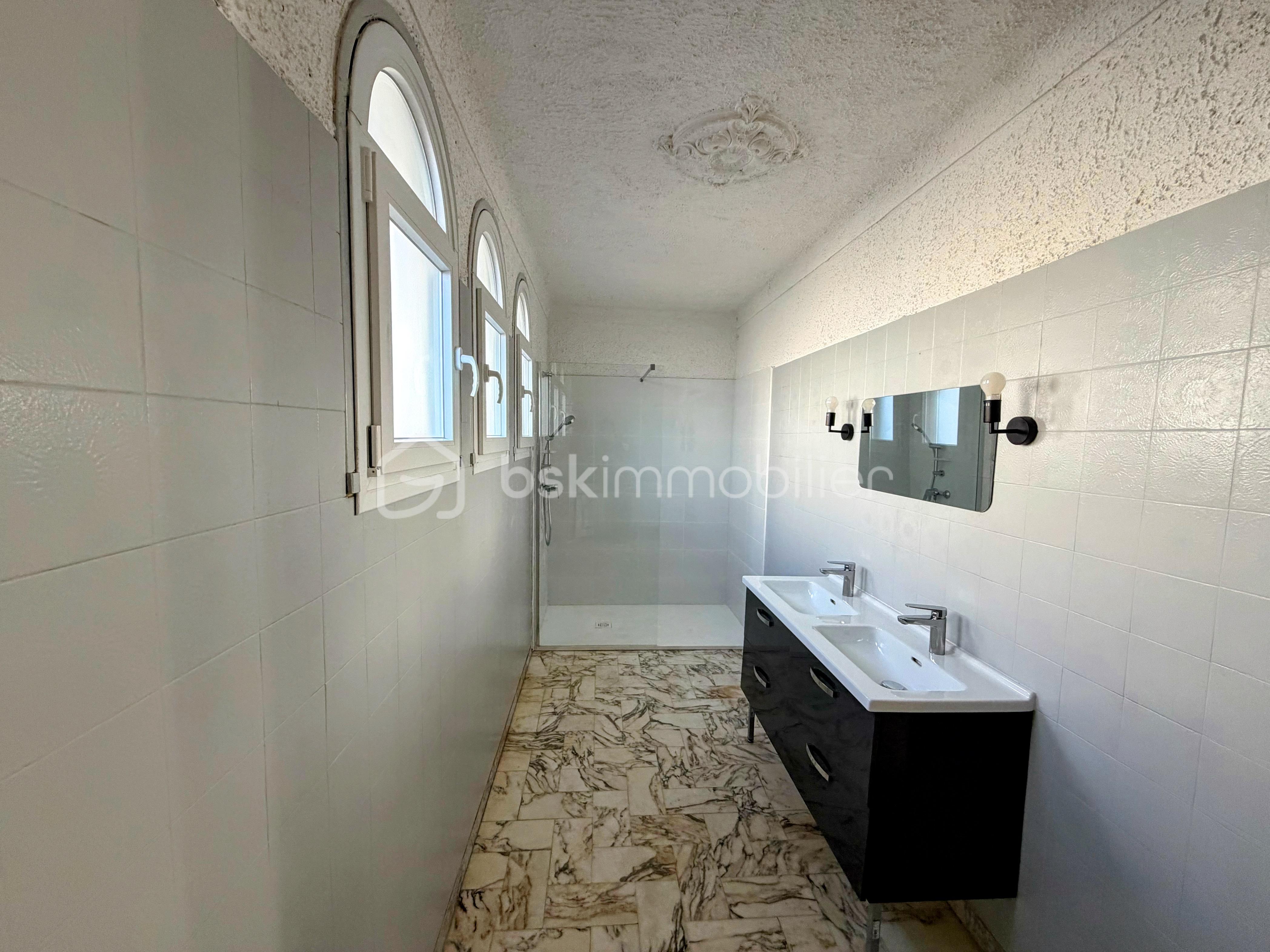 Maison de ville de 157,20 m² - DFA7F491-B7E1-4F6B-83D8-D0E71371375D.JPG