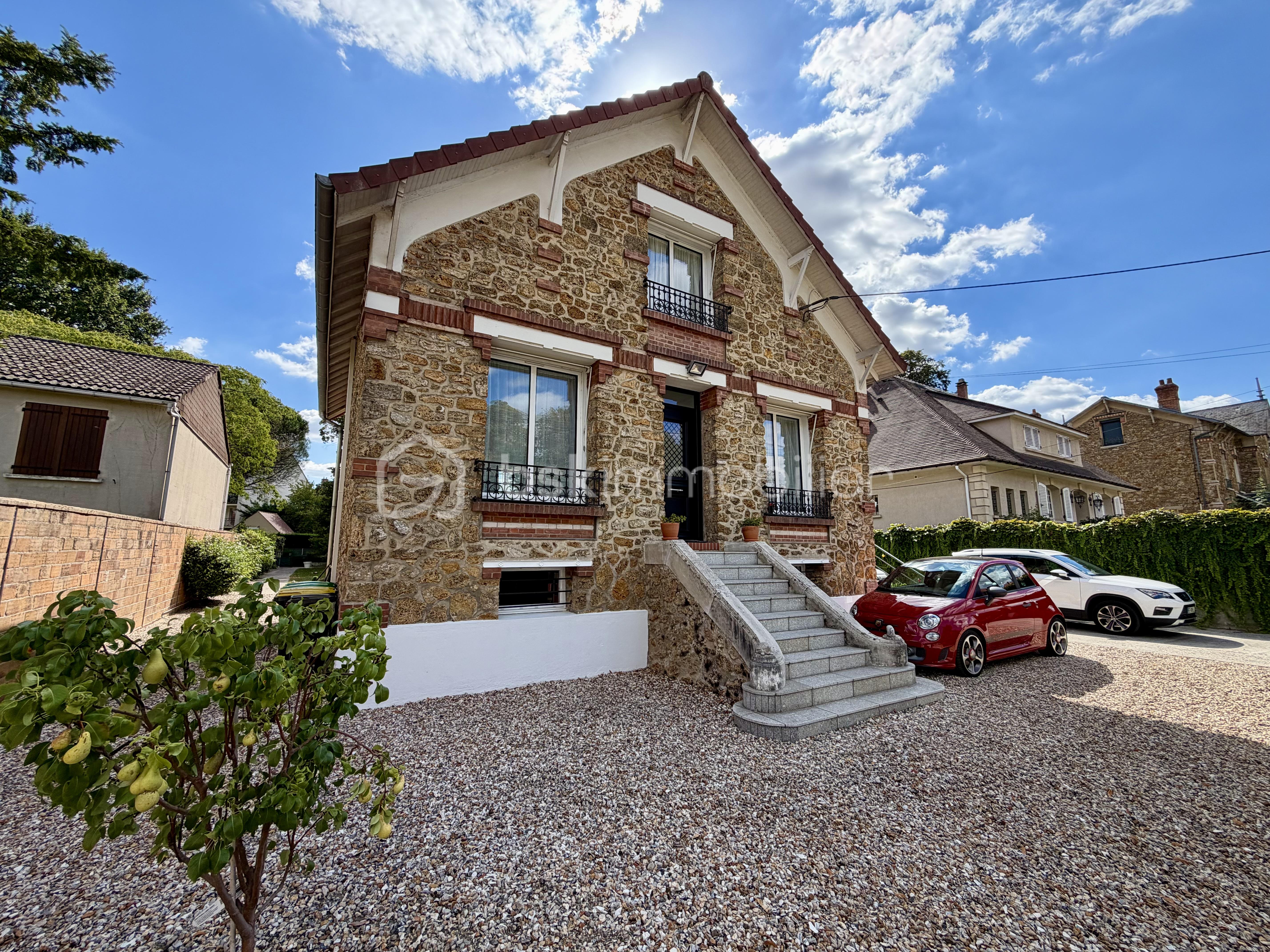 Maison 5 pièces 120 m² · à Arpajon · 120 m² · 539 900 €