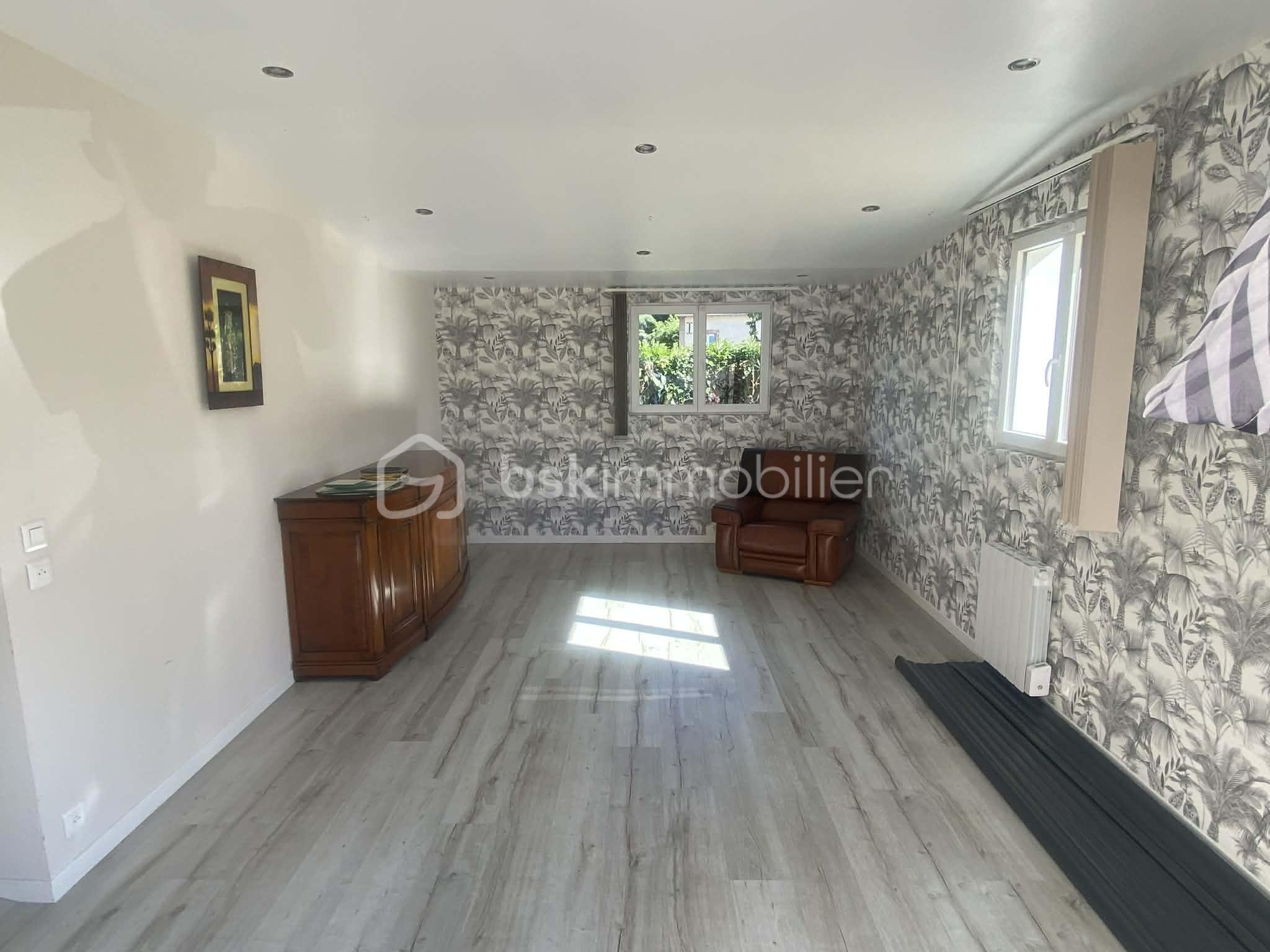 Maison de ville de 145 m² - 653088a2-443c-441e-a058-5b67822fbd8b.jfif