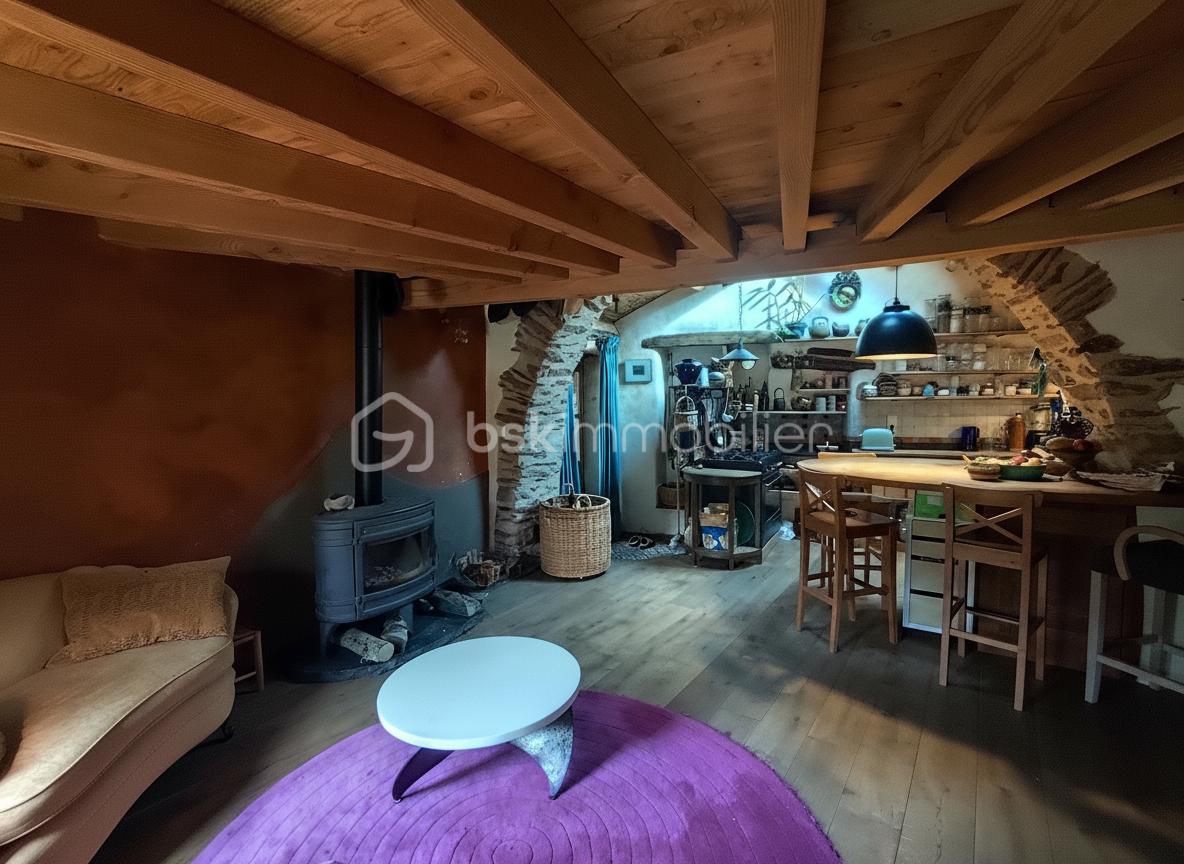 Maison ancienne de 120 m² - generated_2025-11-11T11_58_28.853.jpg