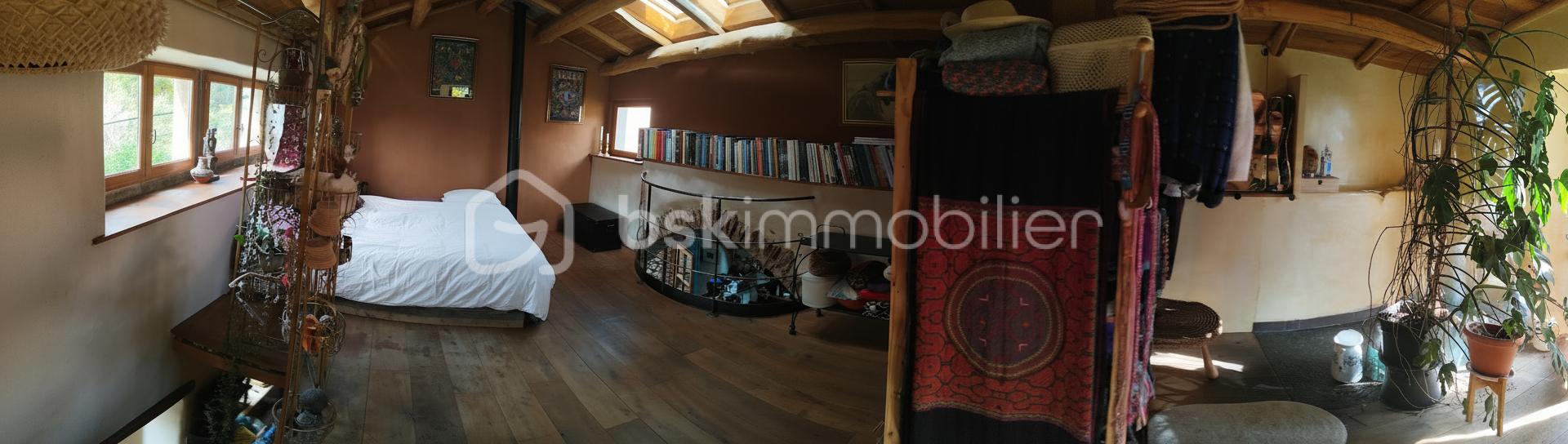 Maison ancienne de 120 m² - generated_2025-11-11T12_11_14.810.jpg