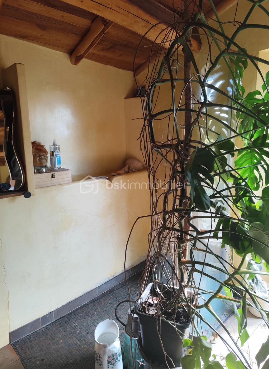 Maison ancienne de 120 m² - generated_2025-11-11T12_15_57.905.jpg