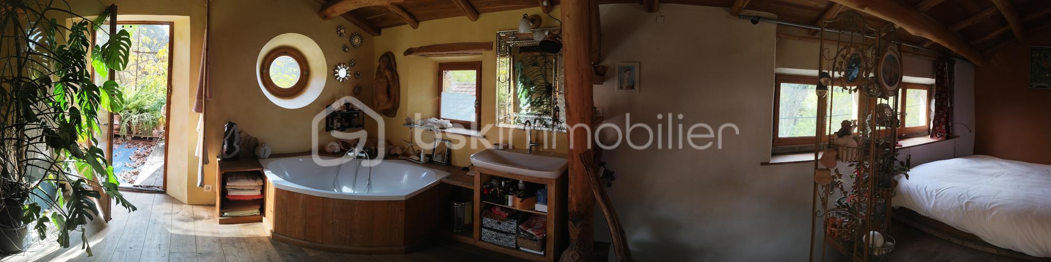 Maison ancienne de 120 m² - generated_2025-11-11T12_09_36.450.jpg