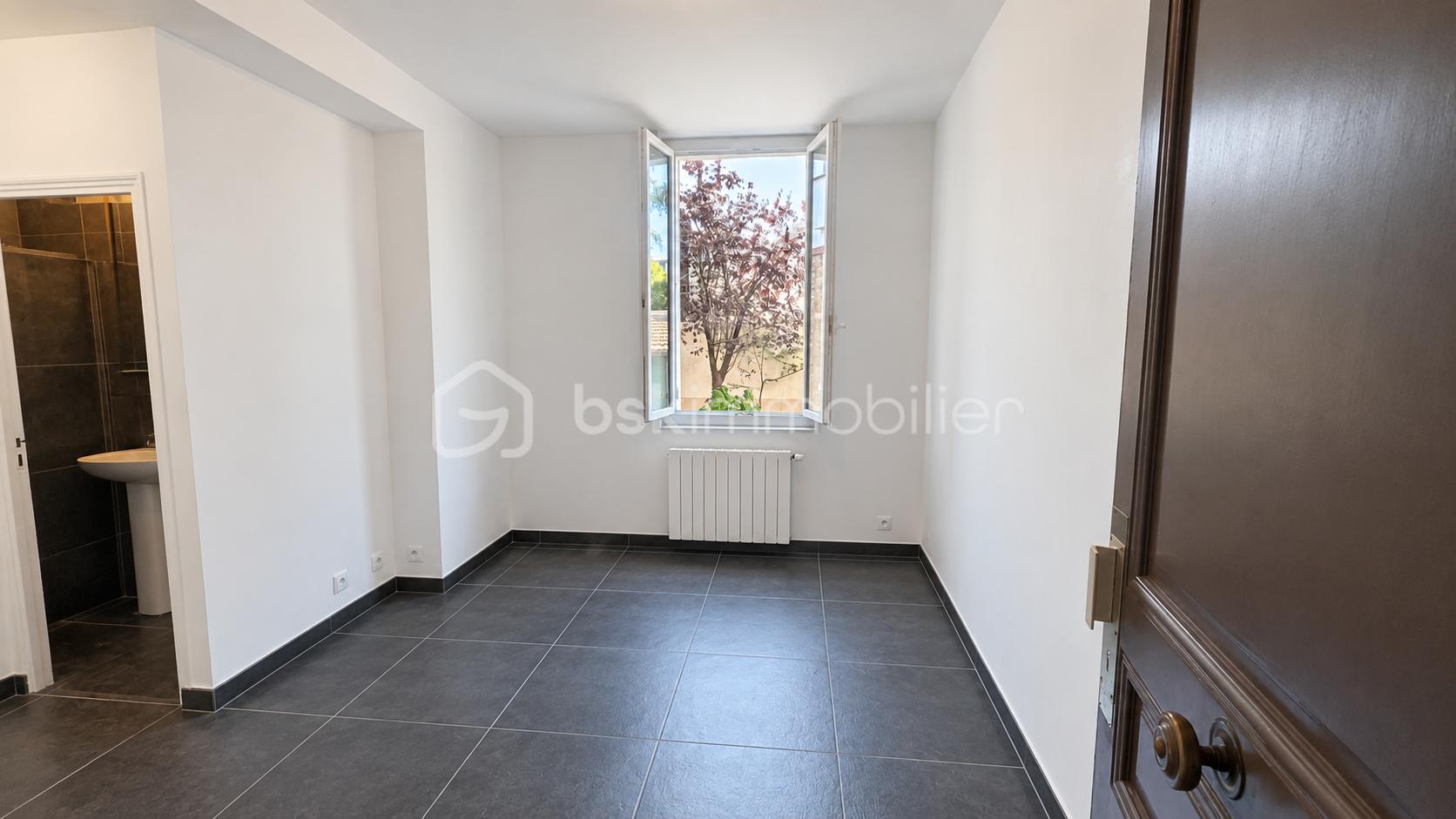 CAROLINE-ALLIONE-LA GARENNE-COLOMBES-STUDIO-SALON BLANC.png
