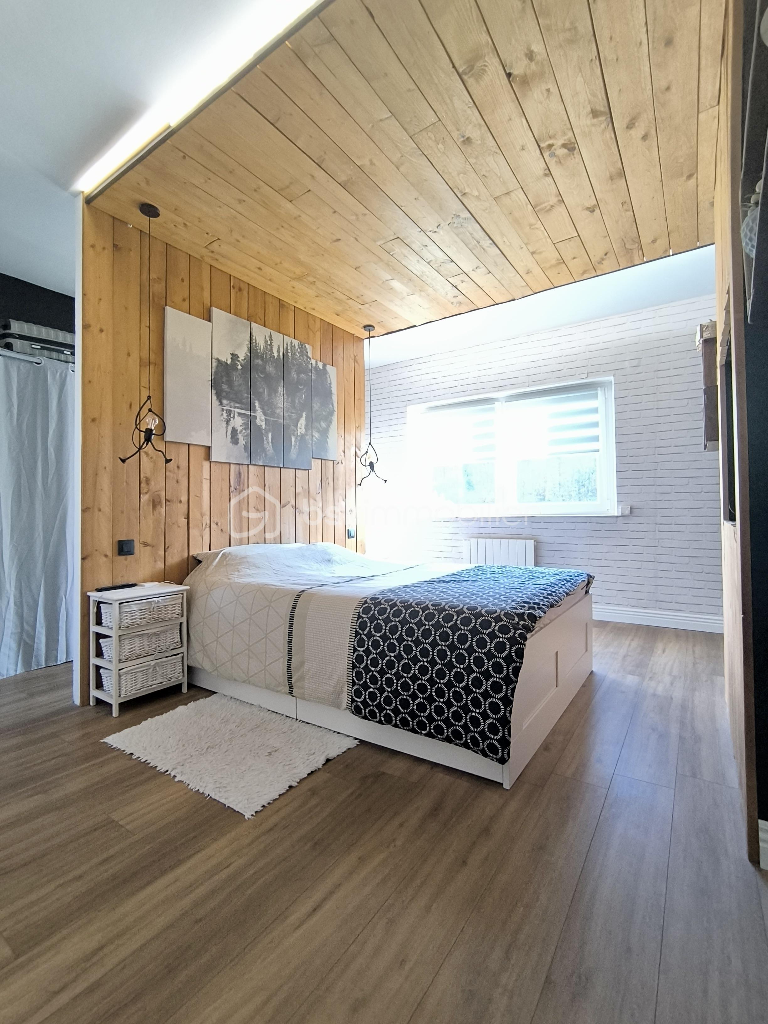 Maison traditionnelle de 290 m² - E103EC40-BD2A-4E9C-B6E7-C80530833F46_1_201_a.jpeg