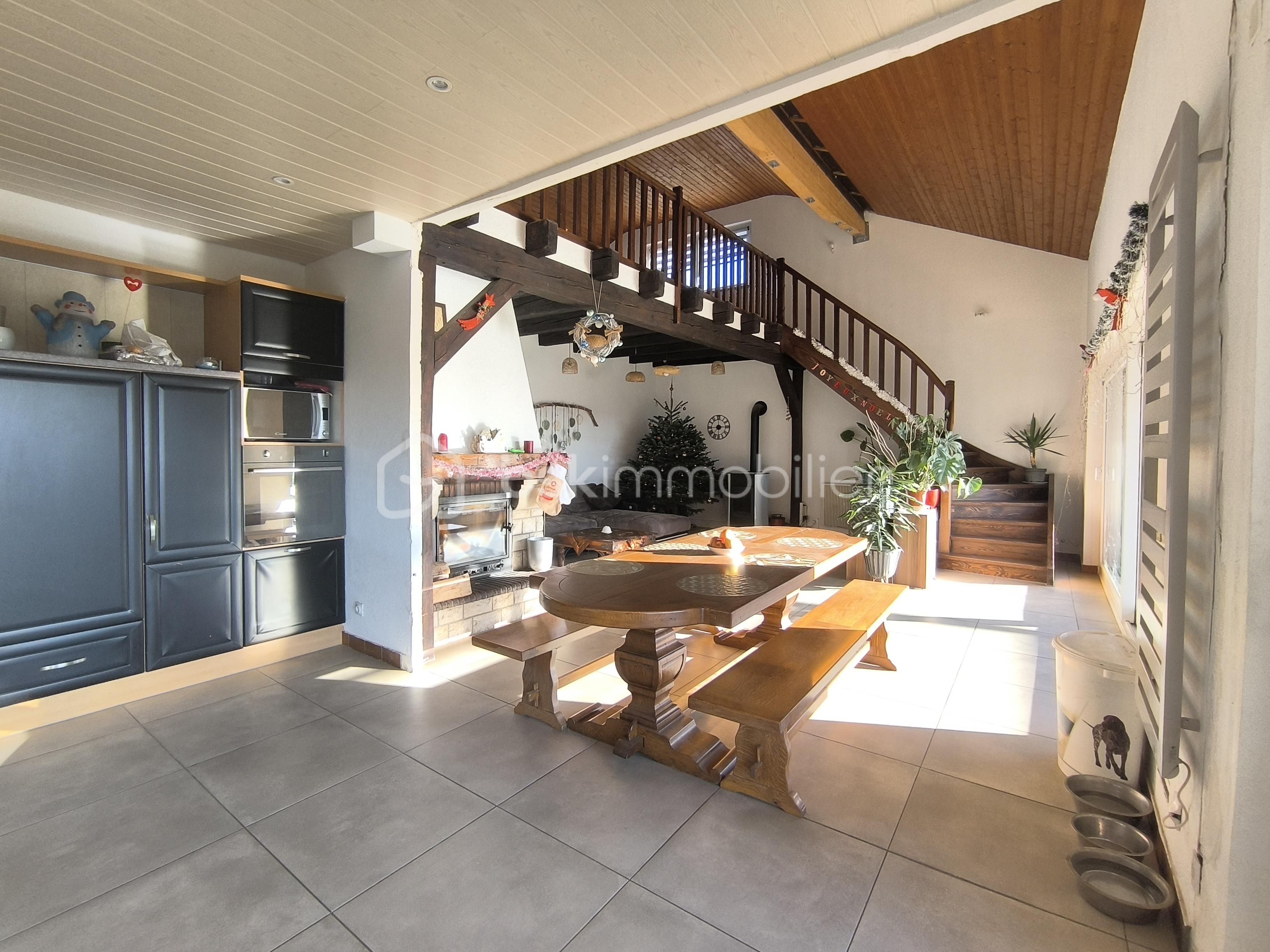 Maison traditionnelle de 290 m² - 13B72F4F-71D3-4FAB-8A54-587FD2ADFA1E.jpeg