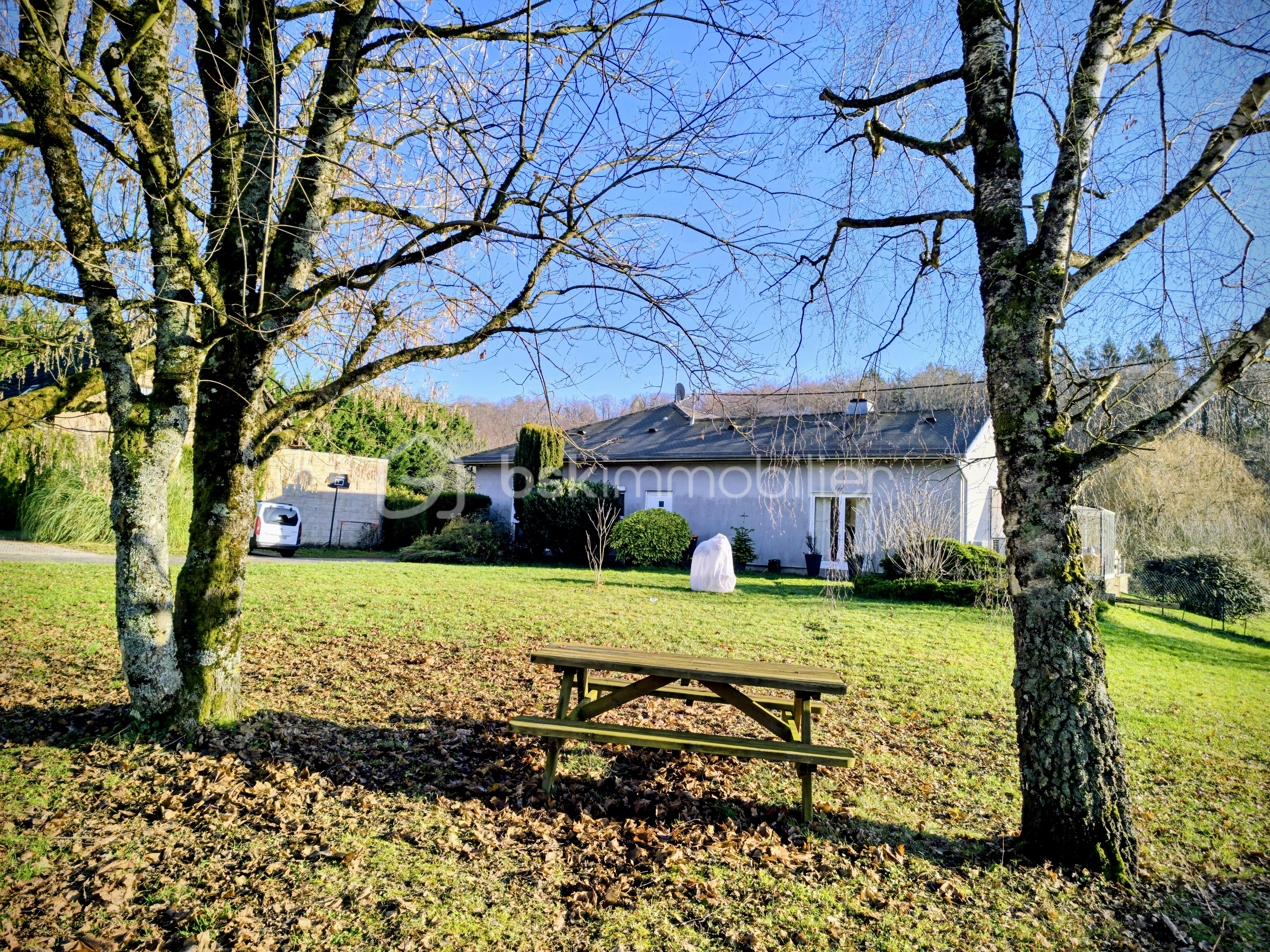 Maison traditionnelle de 290 m²