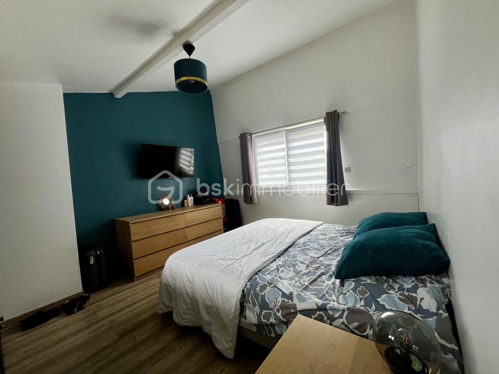 Maison de 118 m² - chambre 1.jpg