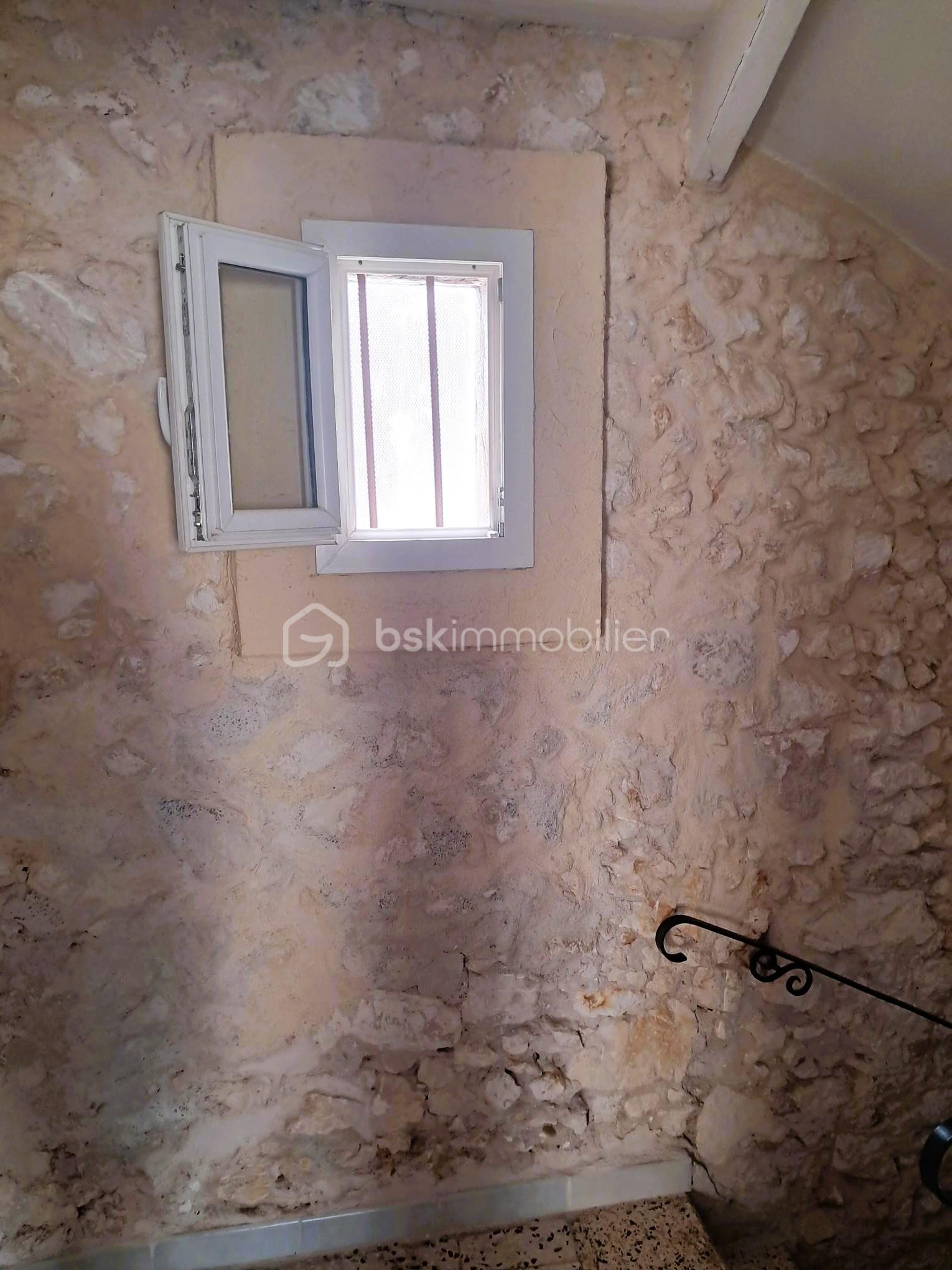 Maison de ville de 119 m² - 14 - montée escalier 4.jpg