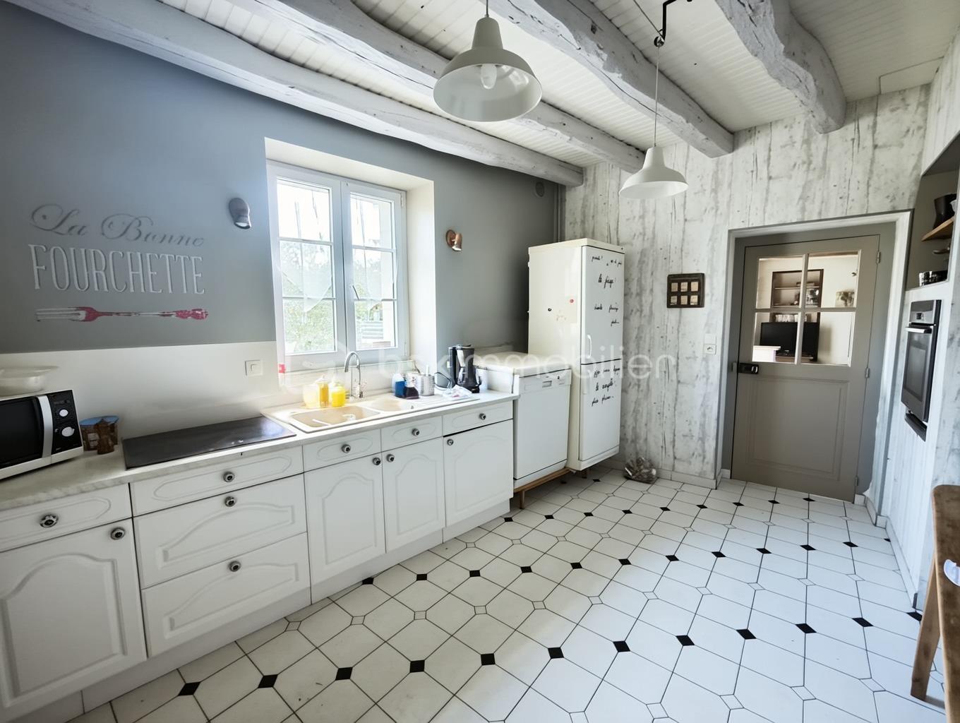 Maison de 166 m² - da2b7a231ec3b23-1.jpg