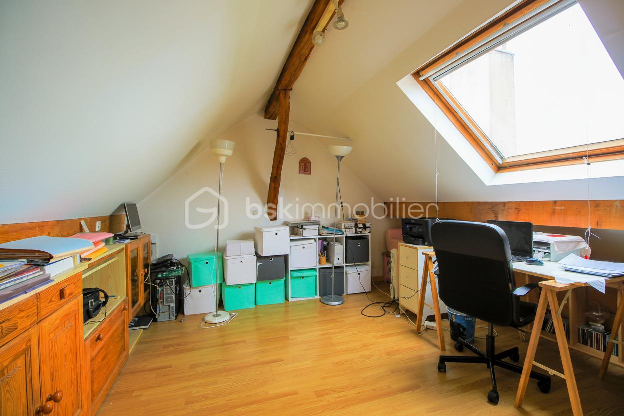 generated_2026-06-08T23_39_54.485.jpg