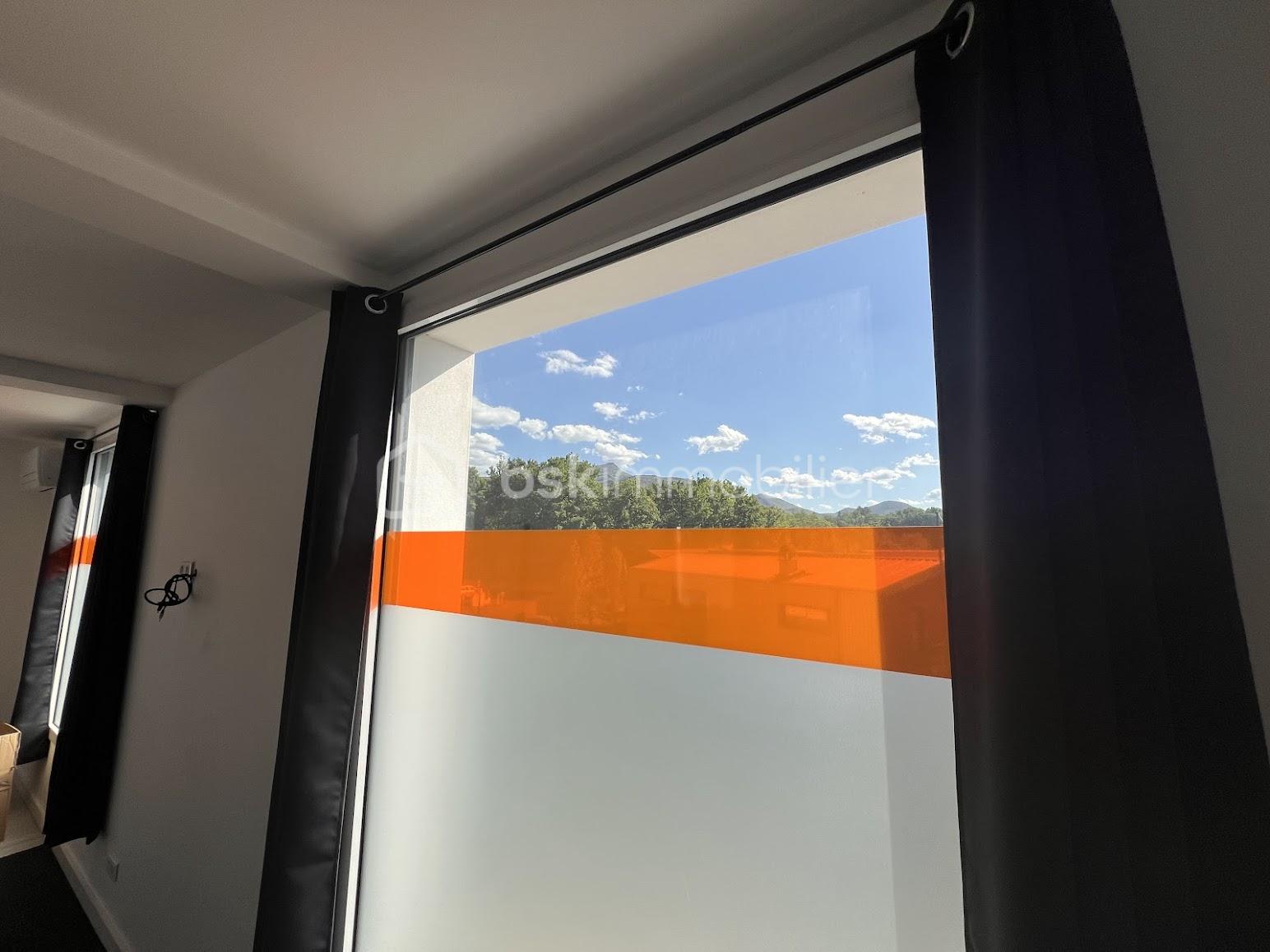 Local d activites de 99,18 m² - IMG_7136.jpg