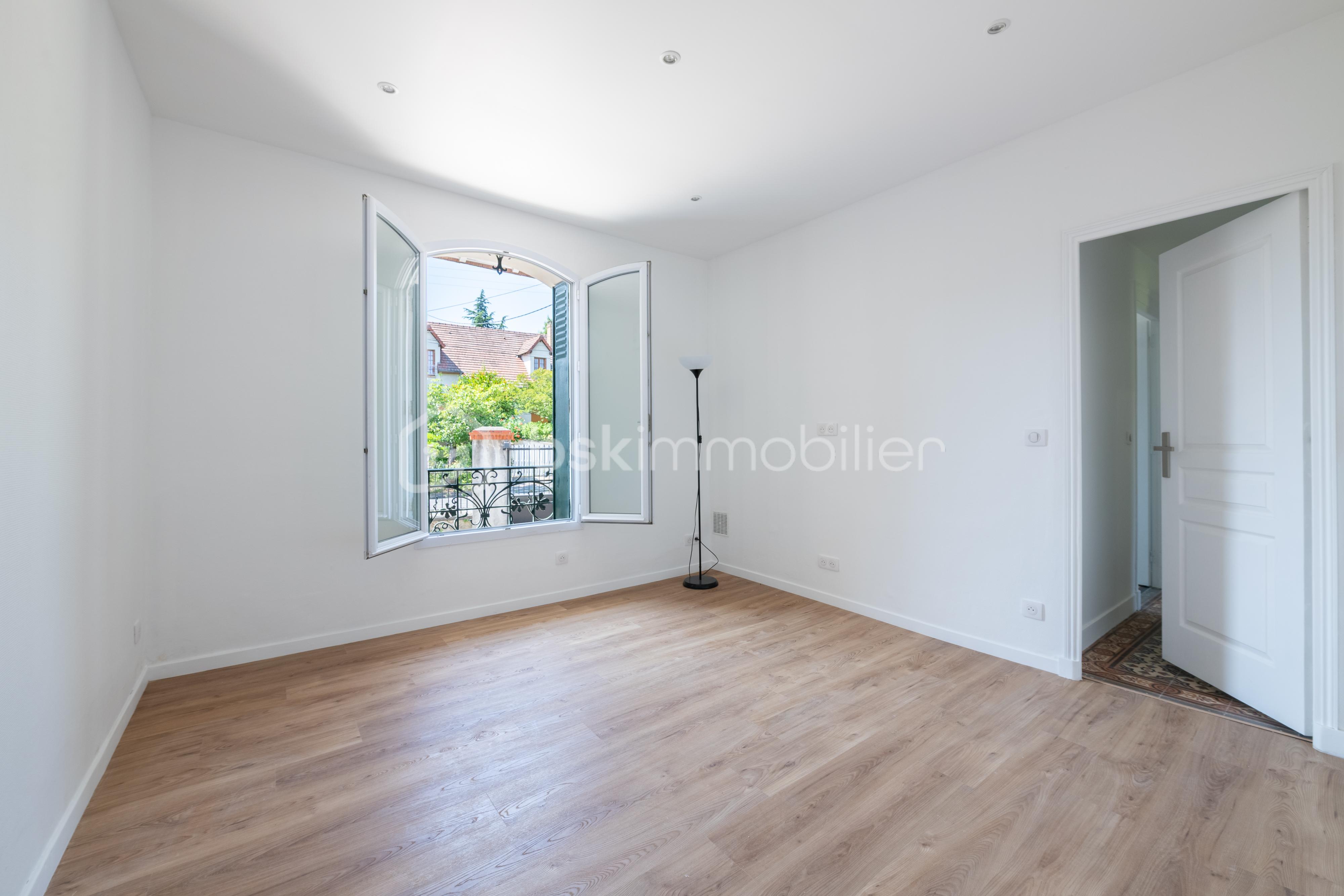 Appartement de 36,69 m² - appart droite salon.jpg