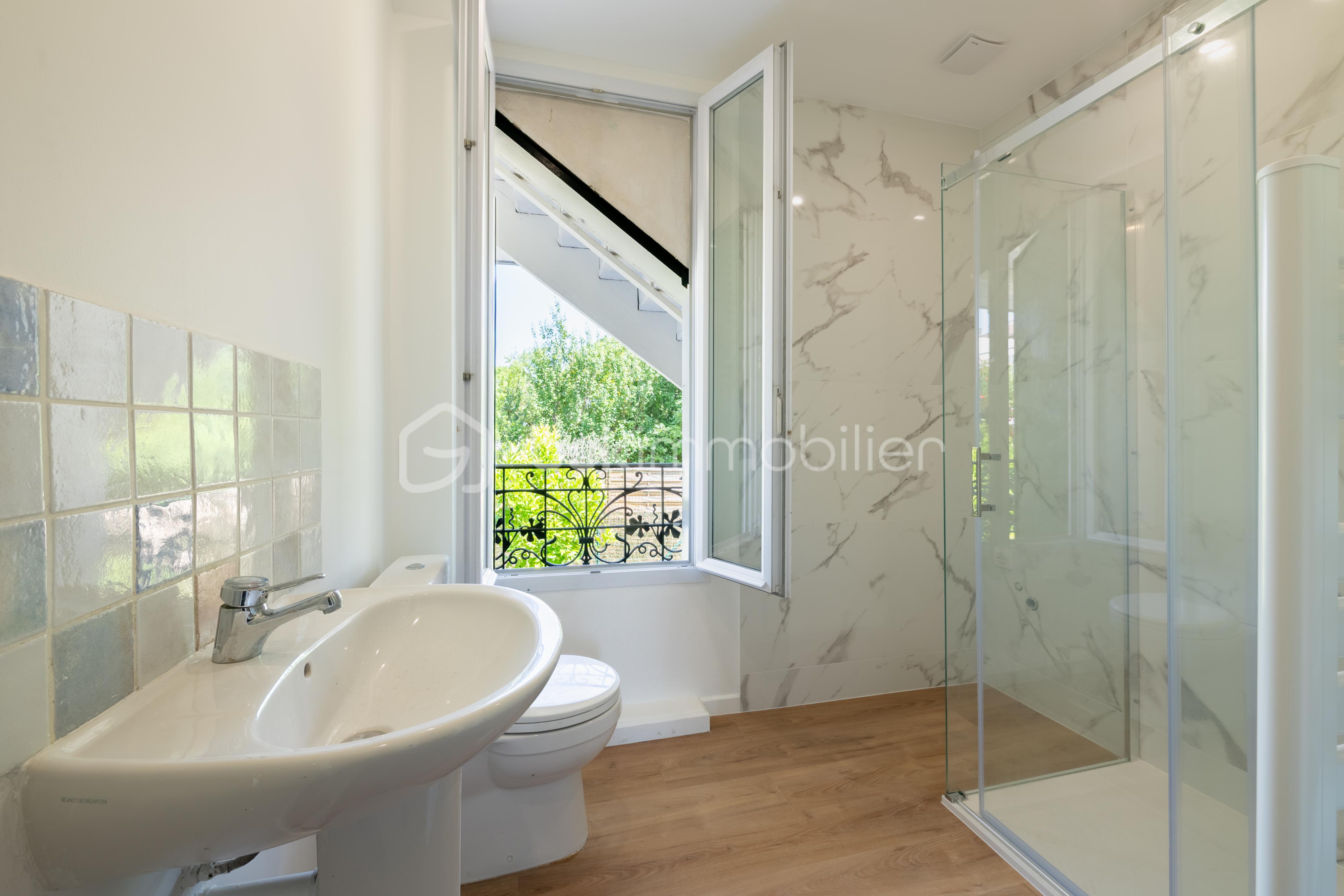 Appartement de 36,69 m² - APPART DROITE SALLE D'EAU.jpg