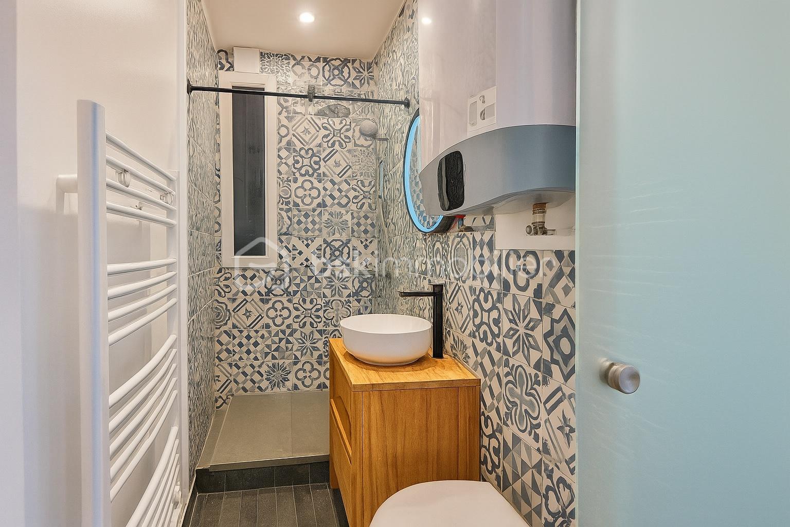 Appartement de 16 m² - salle de bain.jpg