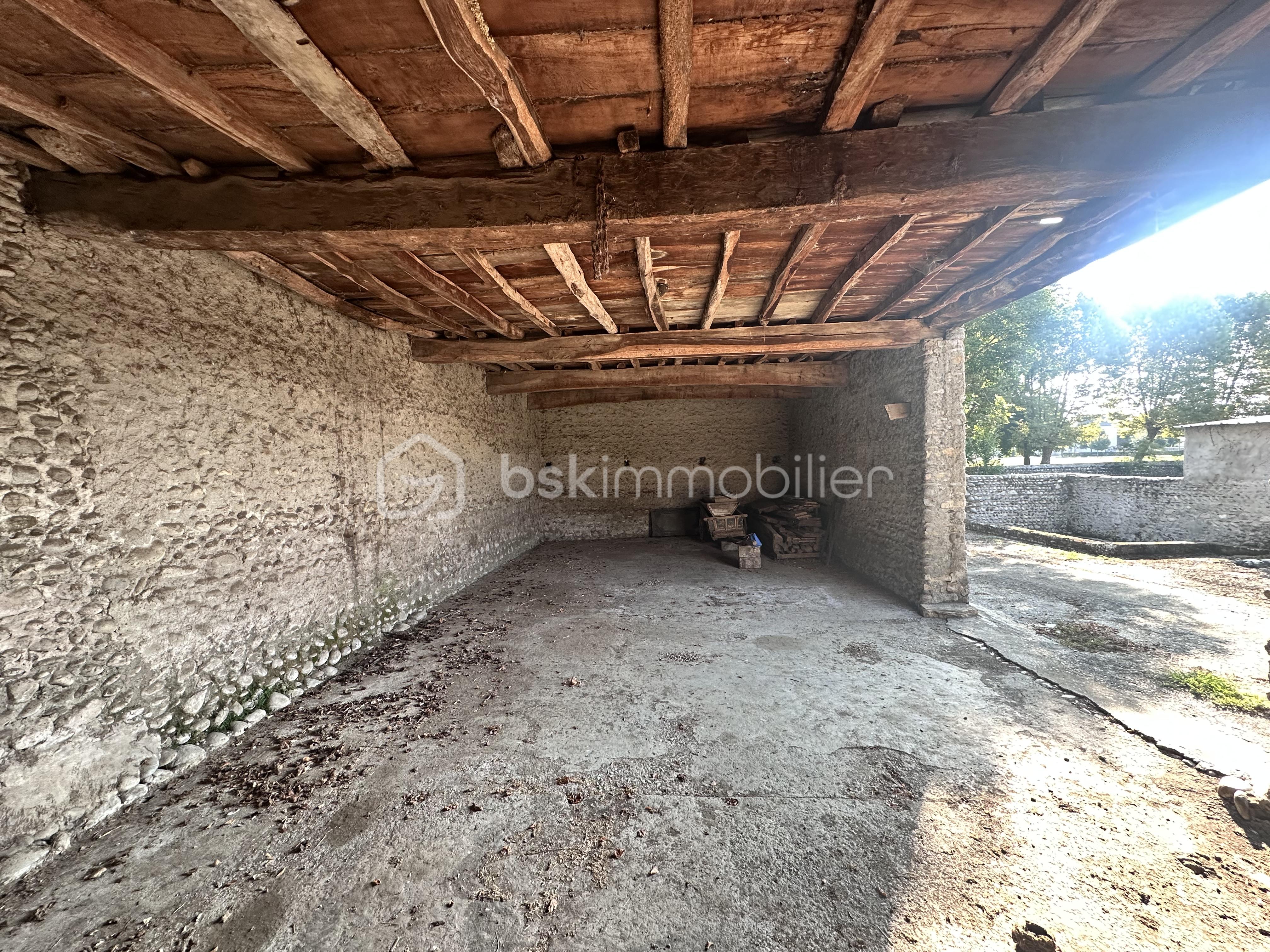 Grange de 277 m² - E1348A02-C042-4350-AAB4-8555628BD2E5.JPG