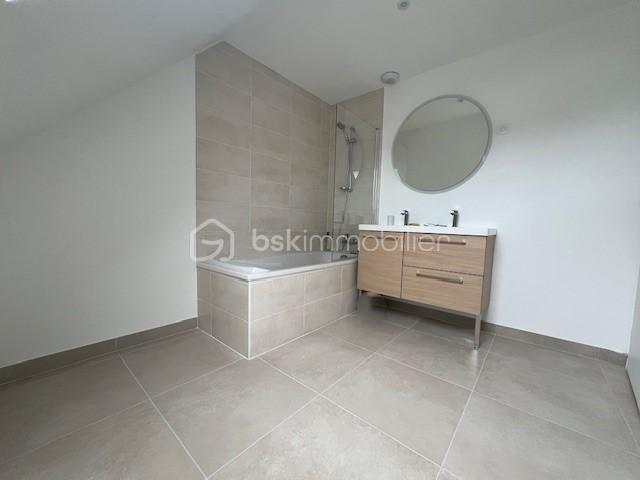 Maison de 90 m² - 1f4b7ecd-cd11-4d34-b050-1e9322bb726e.jpg