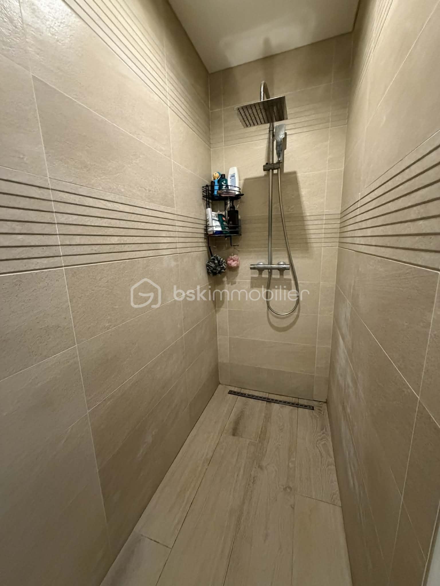 Maison de 160 m² - c7710fc3-3063-421a-b798-05a2062f77b4.jpg