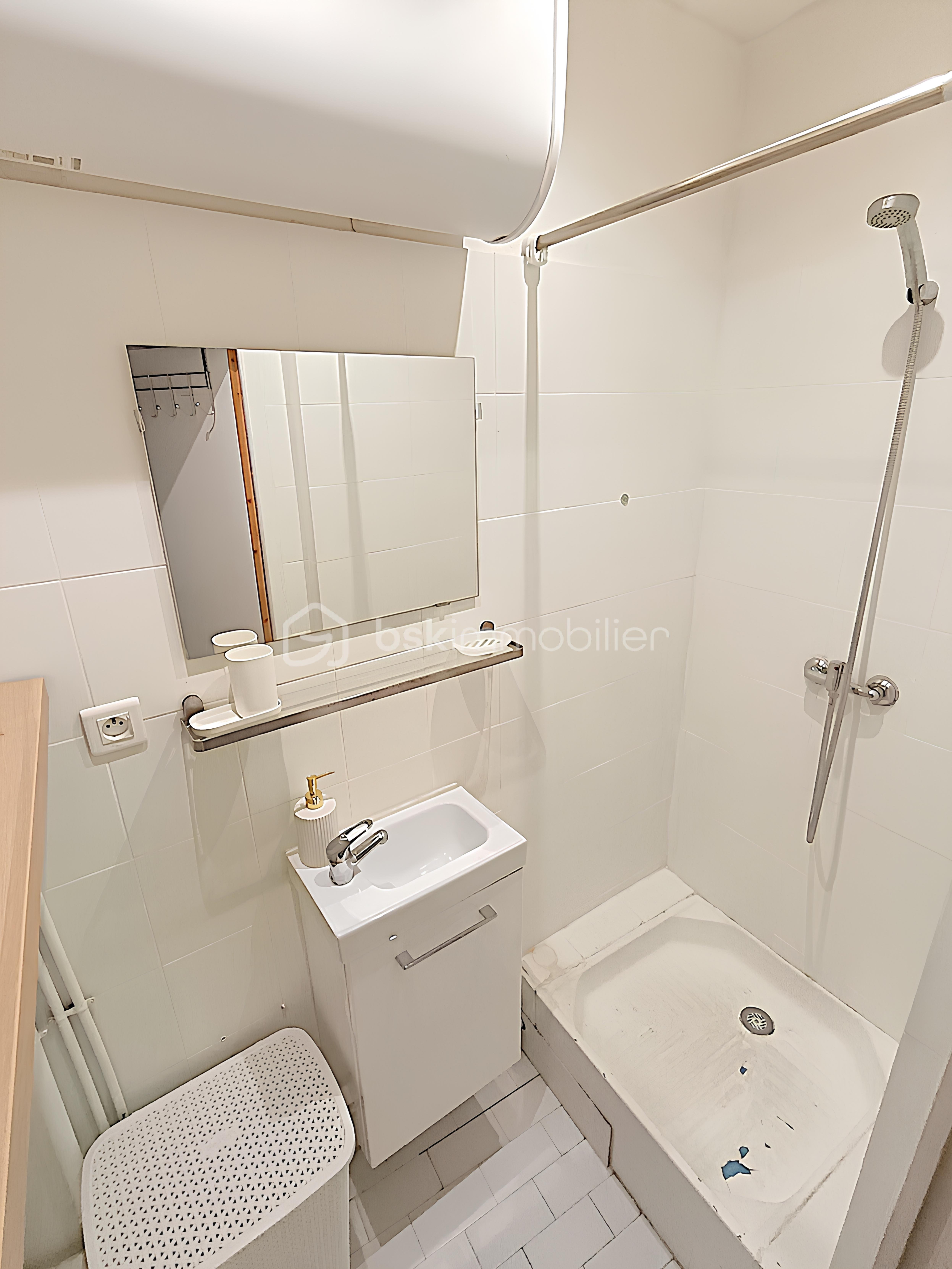 Appartement de 55 m² - 10 Salle d'eau B.jpg