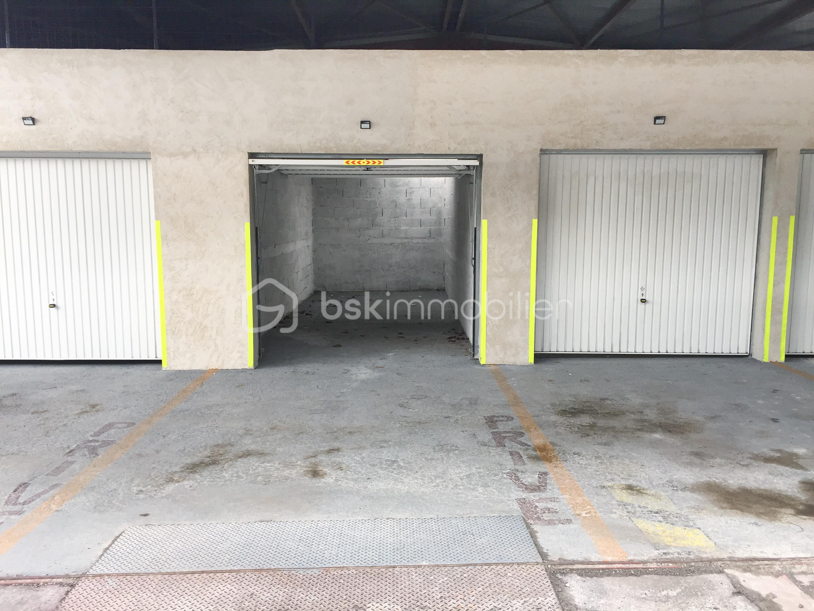 Parking de 160 m² - entrepôt, garage, parking, cluses, terrain (7).jpg