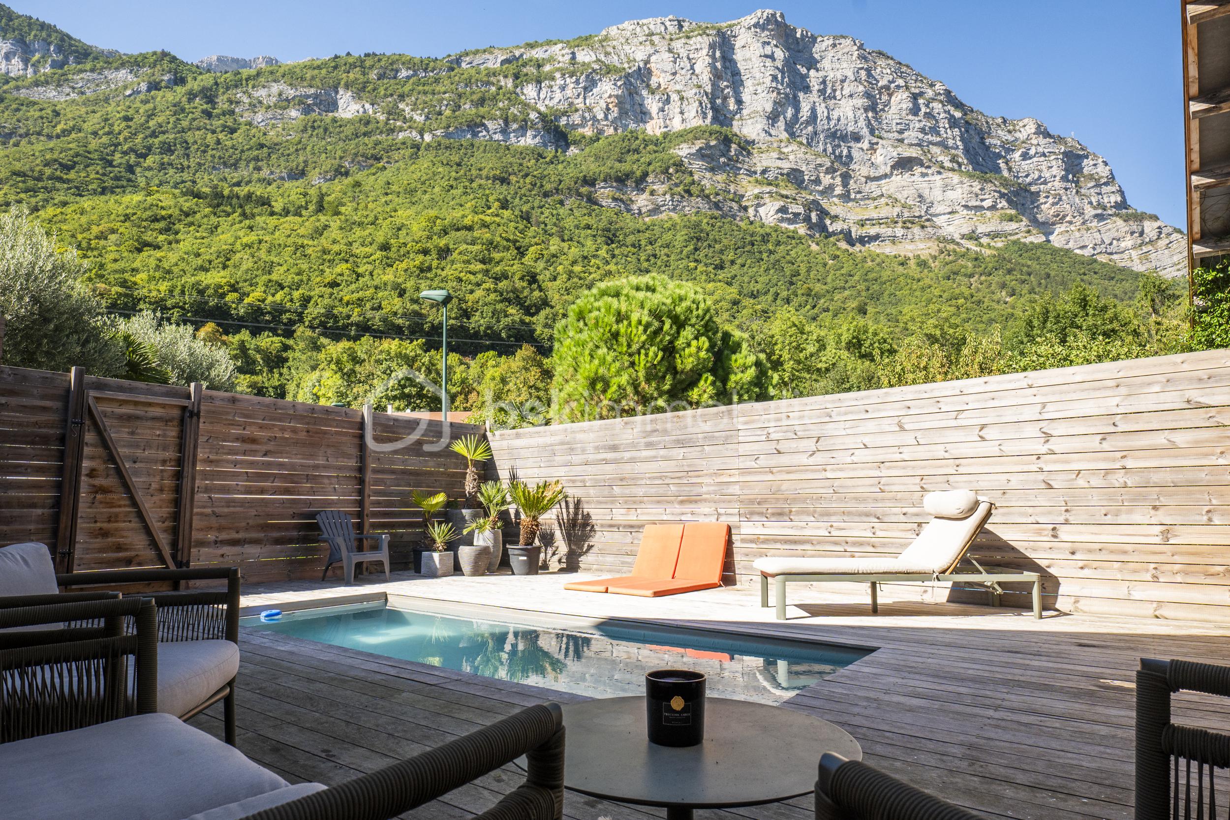 Corps de ferme de 270 m² - piscine 3.jpg
