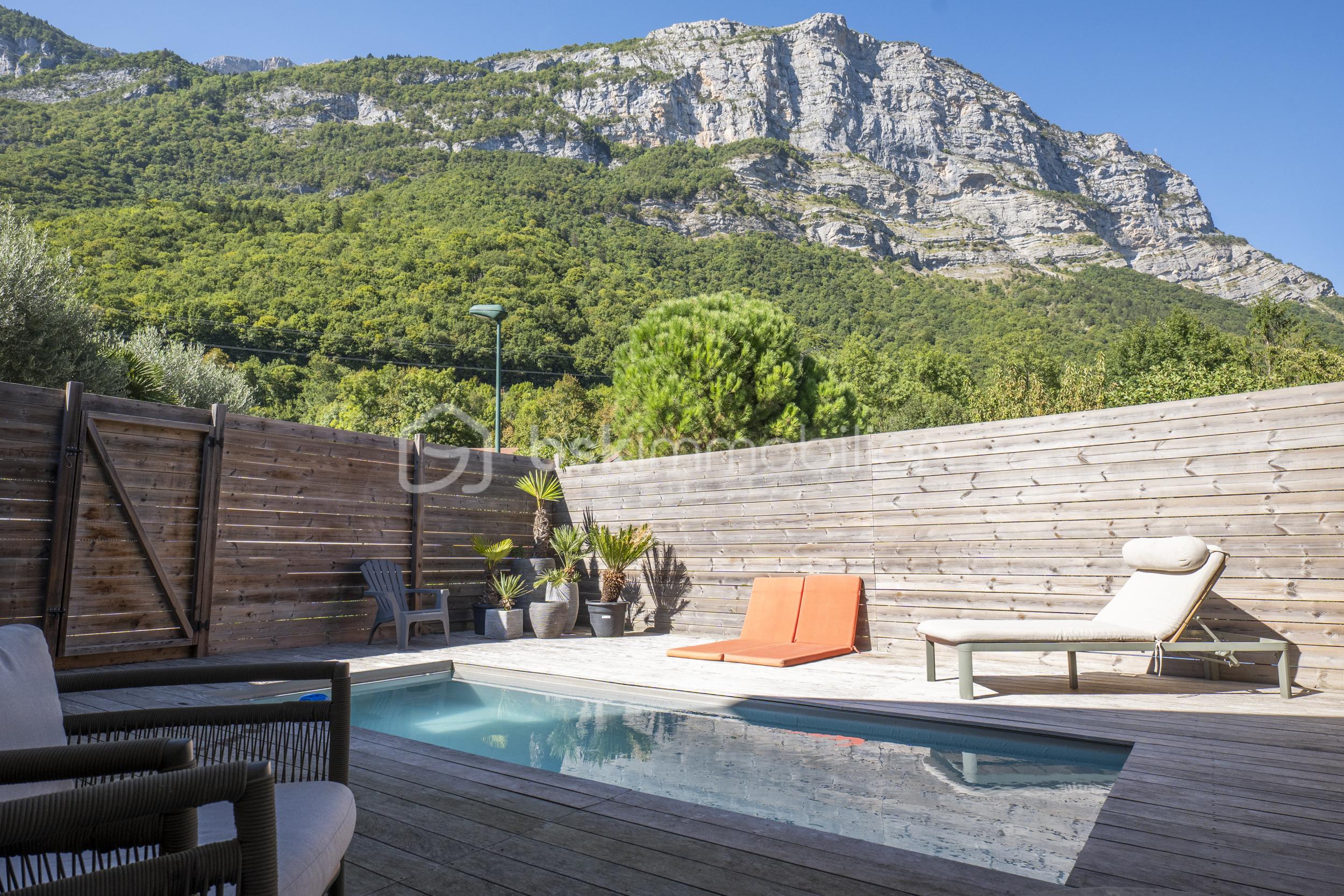 Corps de ferme de 270 m² - piscine 2.jpg