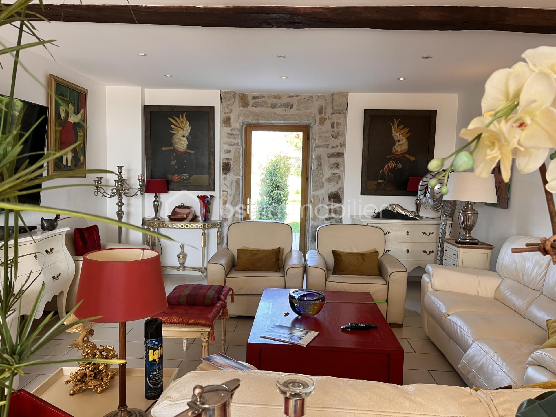 Maison en pierre de 280 m² - thumbnail_IMG_7316.jpg