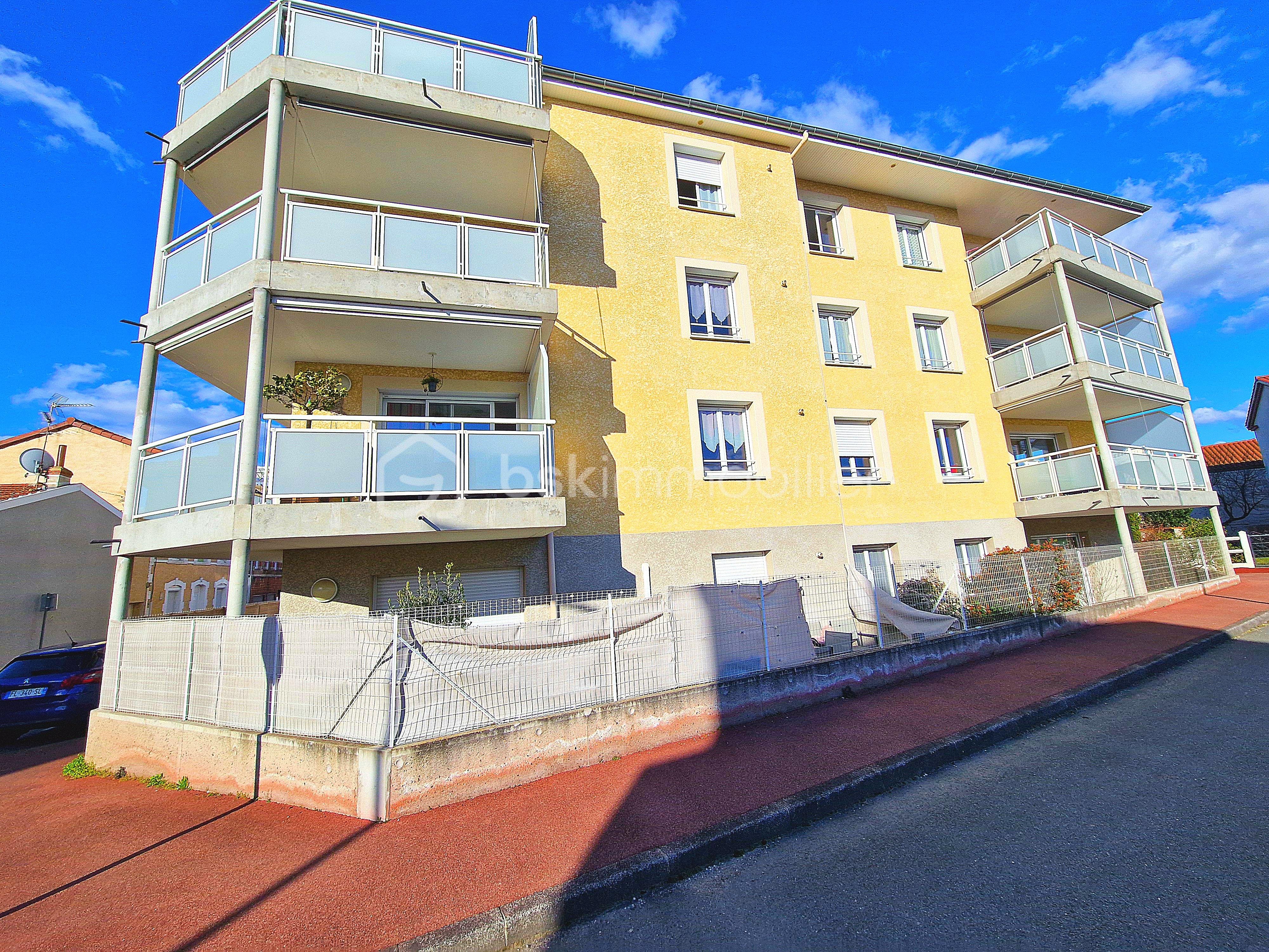 Appartement 3 pièces 77 m² · à Andrezieux-Boutheon · 76,9 m² · 220 000 €