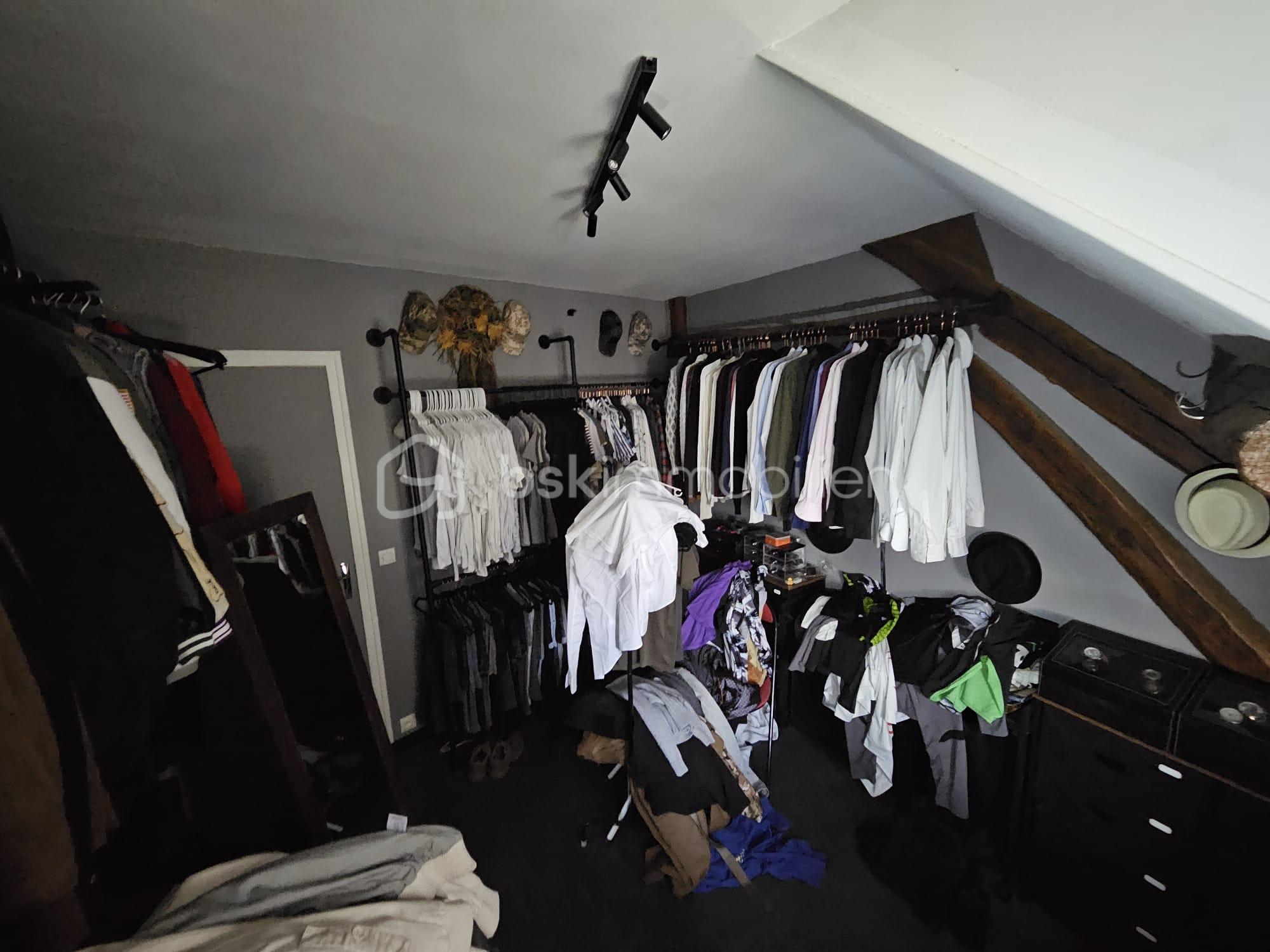 PHOTO-2025-07-07-22-56-12 5.jpg