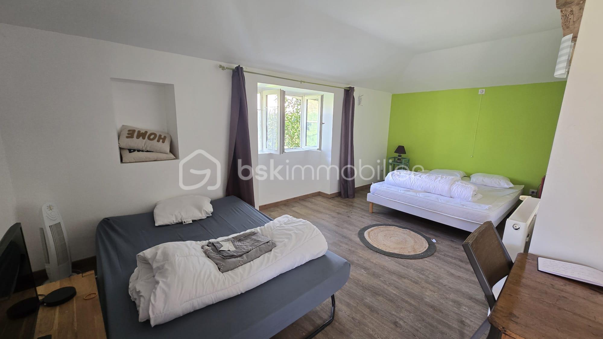 Maison de 530 m² - studio 2.jpg