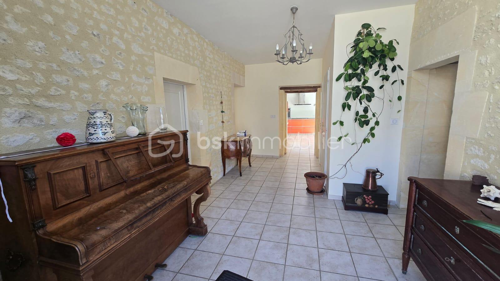 Maison de 530 m² - entrée.jpg