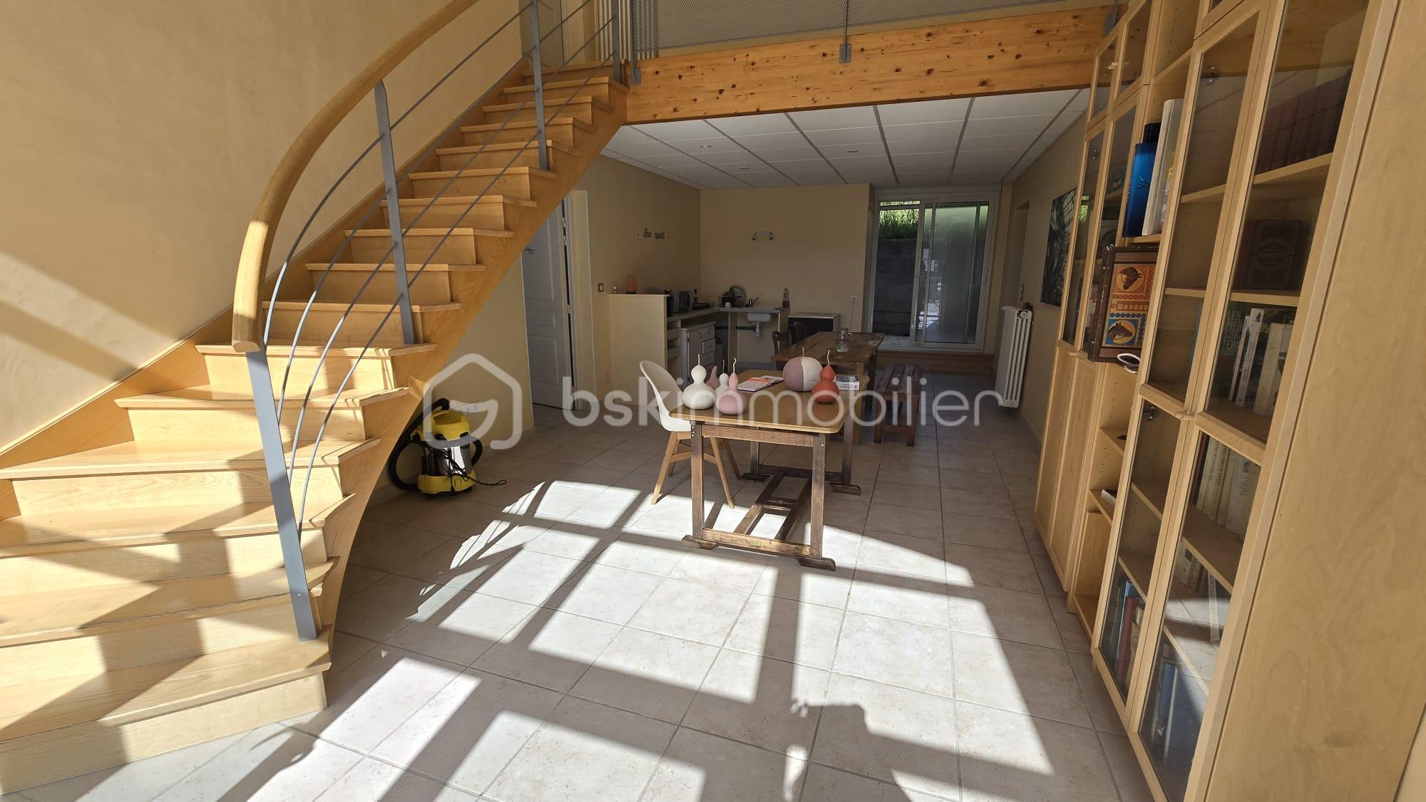 Maison de 530 m² - salle 2.jpg
