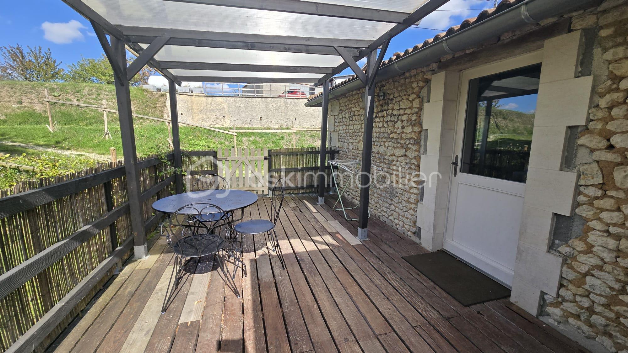 Maison de 530 m² - studio.jpg