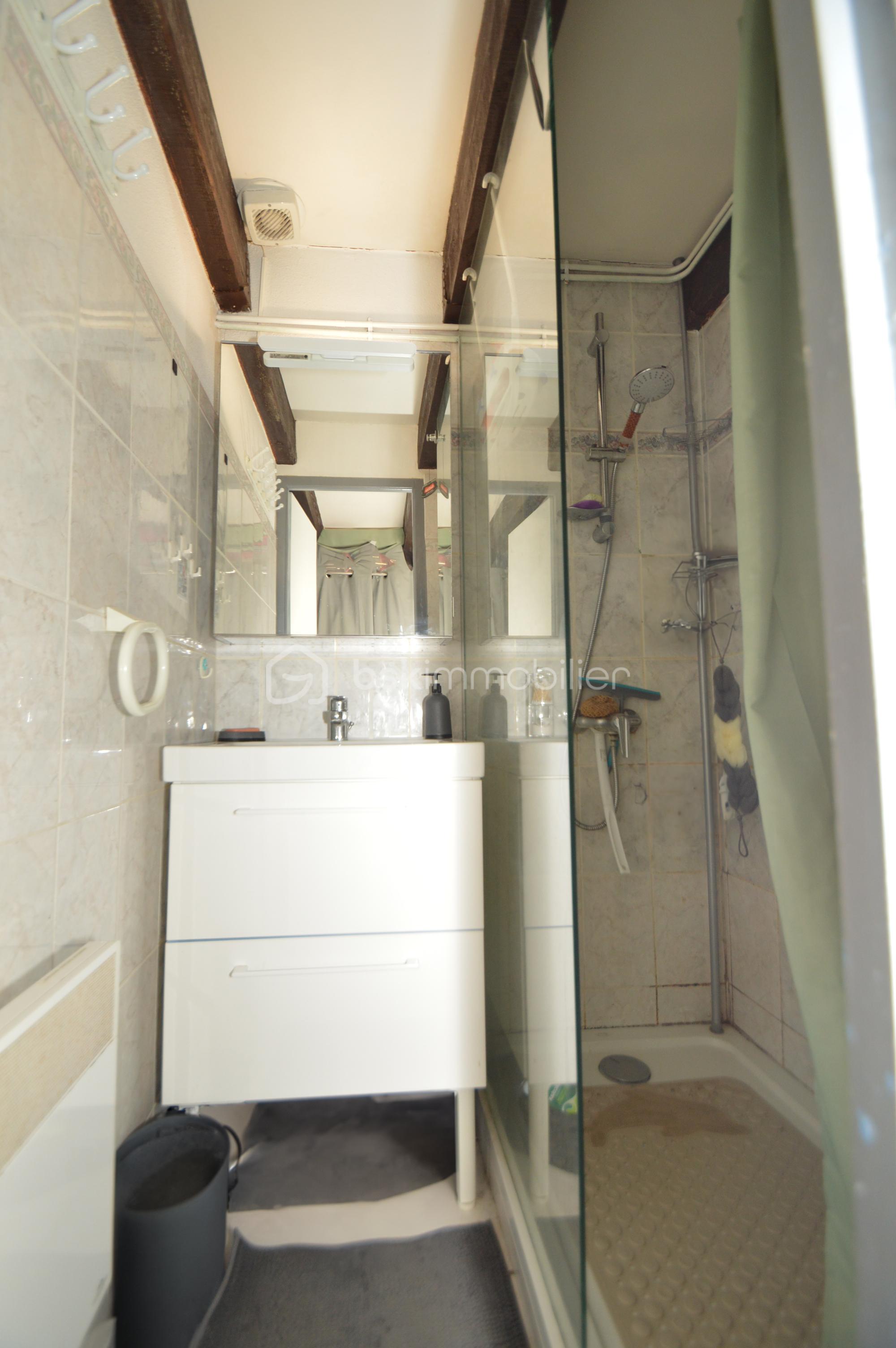 Maison traditionnelle de 26,76 m² - SALLE D EAU 2.jpg