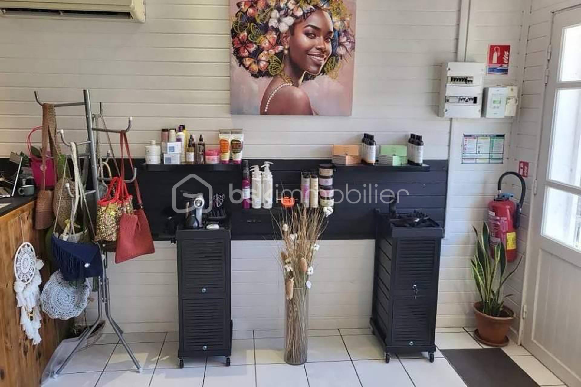 Local d'activités de 40 m² - 219505-02.jpg