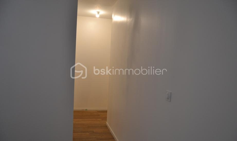 Appartement de 49 m² - COULOIR.png