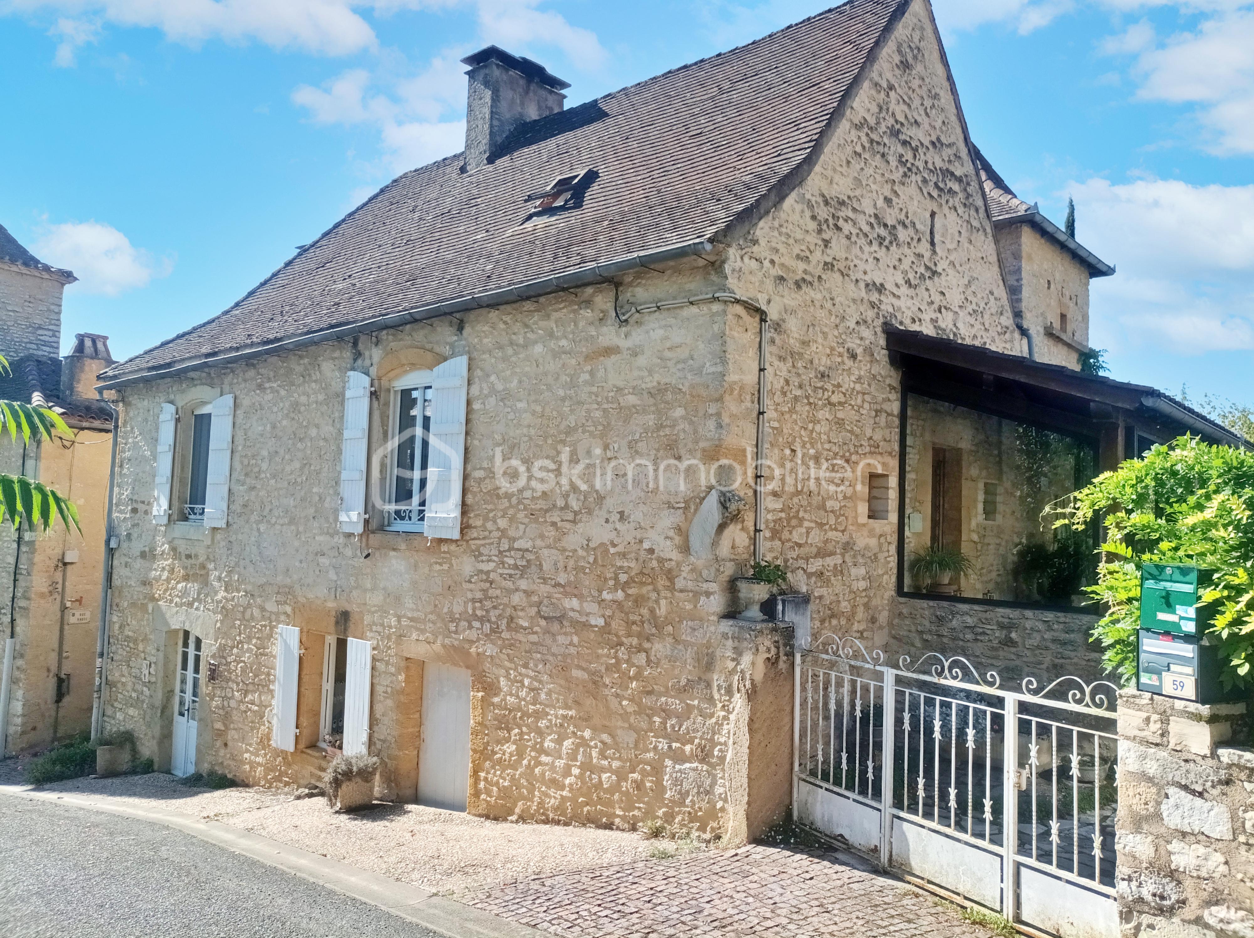 Demeure de 114 m² - EXT1.jpg