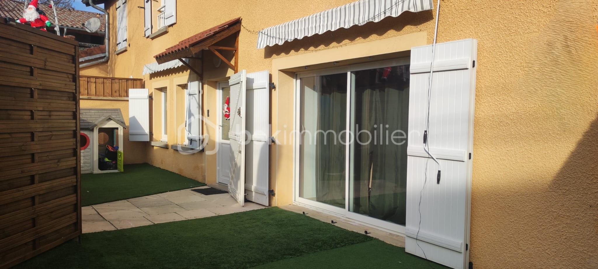 Maison de village de 120 m² - exterieur.jpg
