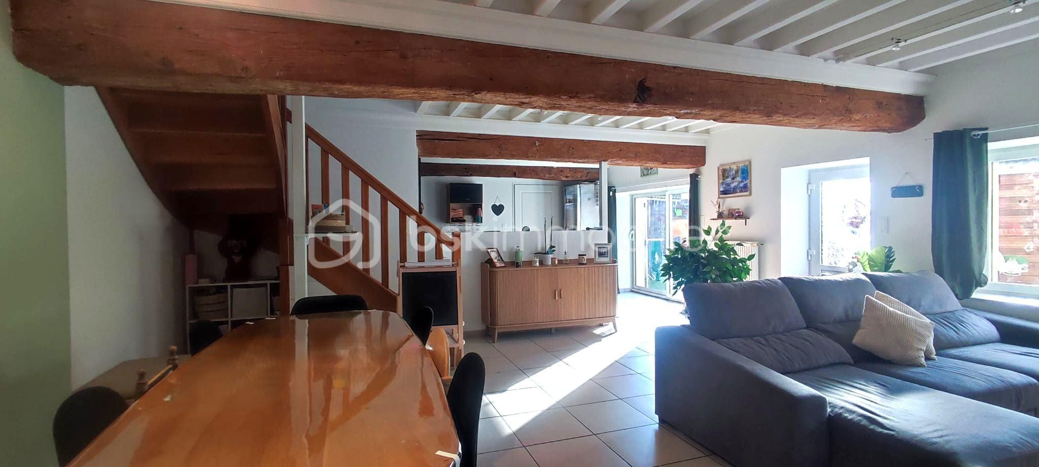 Maison de village de 120 m² - salon salle a manger cuisine.jpg