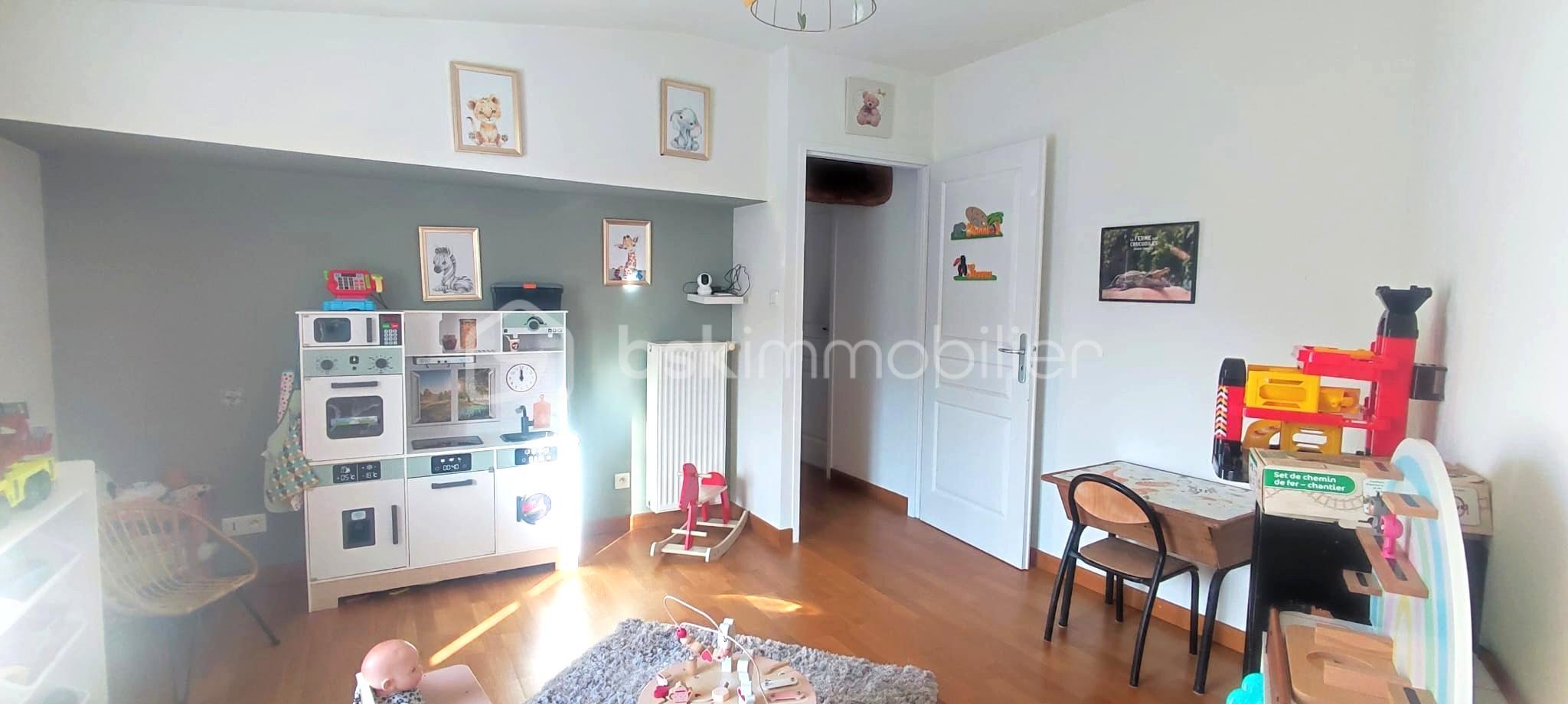 Maison de village de 120 m² - CHAMBRE 3.jpg
