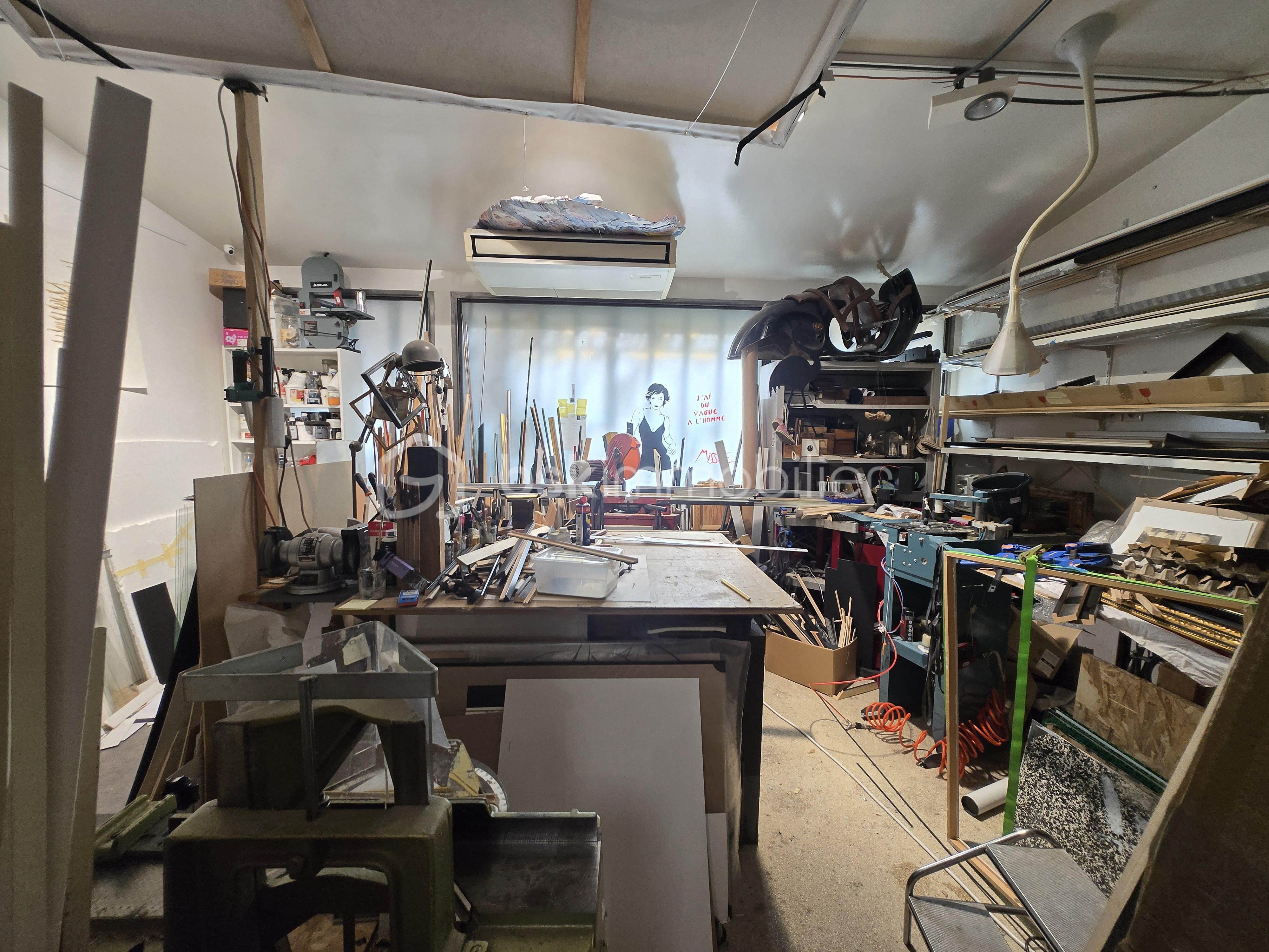 Boutique de 119,50 m² - 7 atelier.jpg