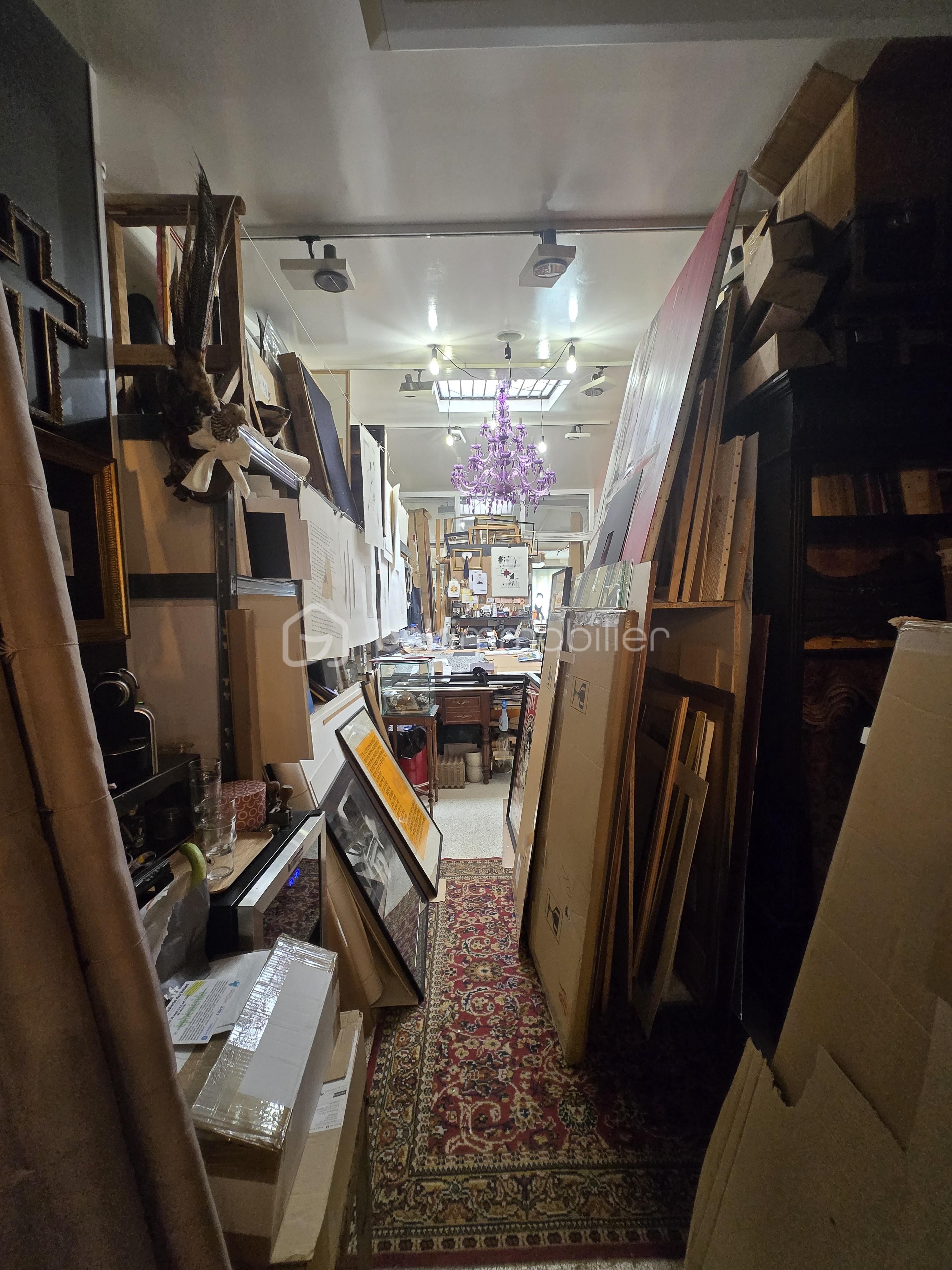 Boutique de 119,50 m² - 5 accès bureau.jpg