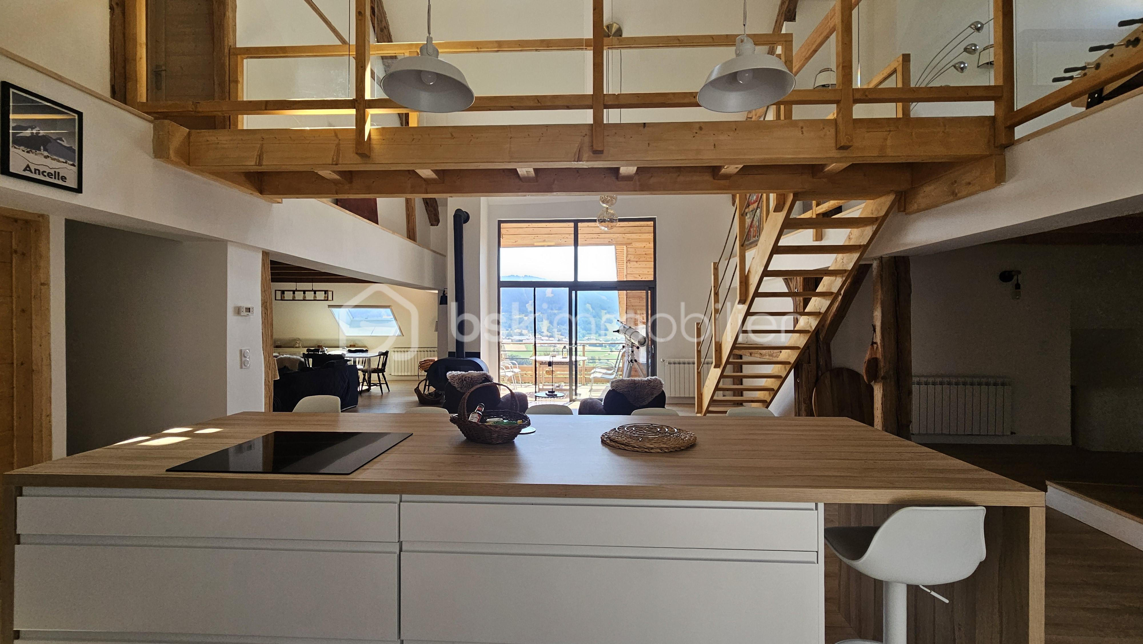 Appartement de 265,60 m² - 20250812_141747.jpg