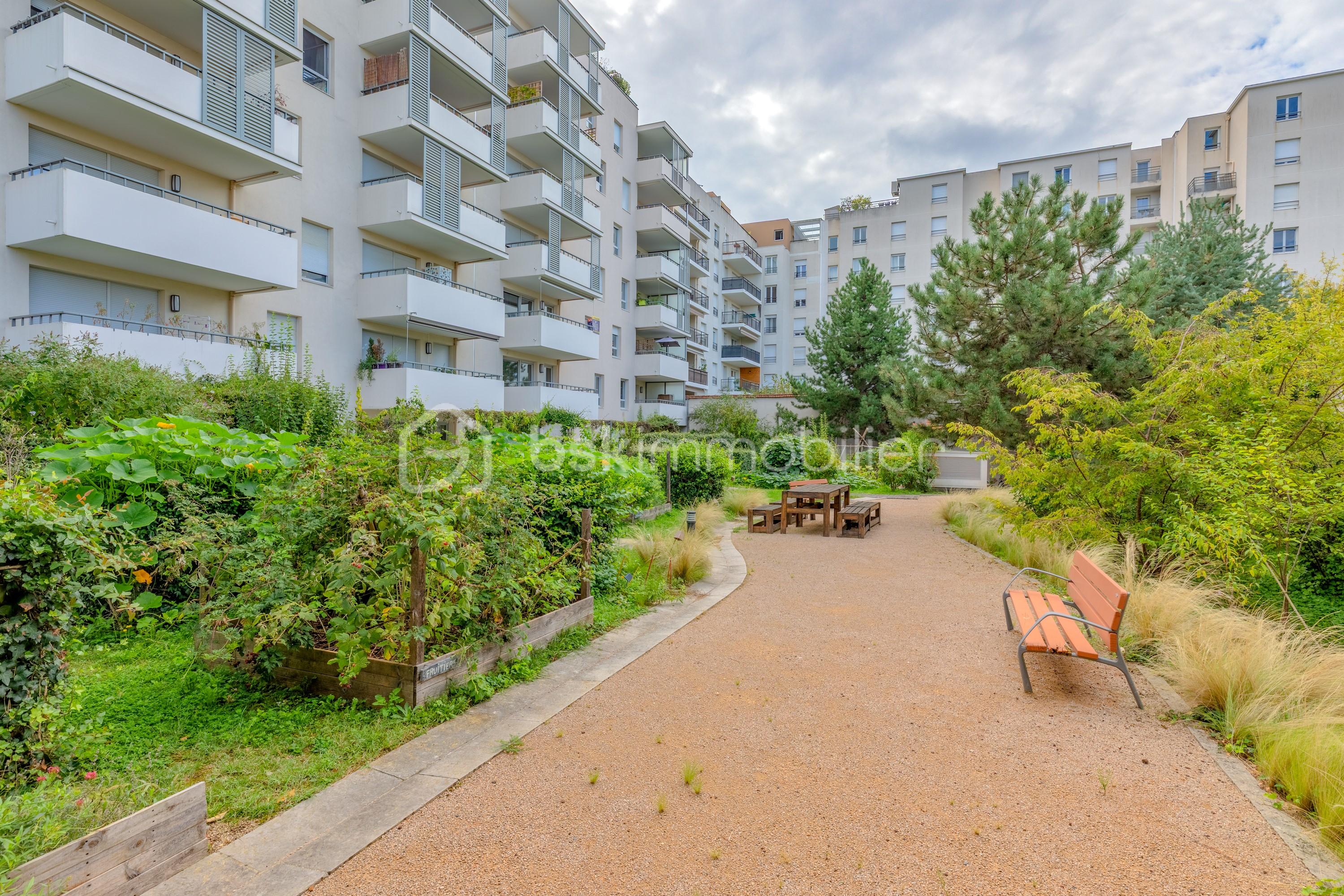 Appartement de 61 m² - jardin 2.jpg